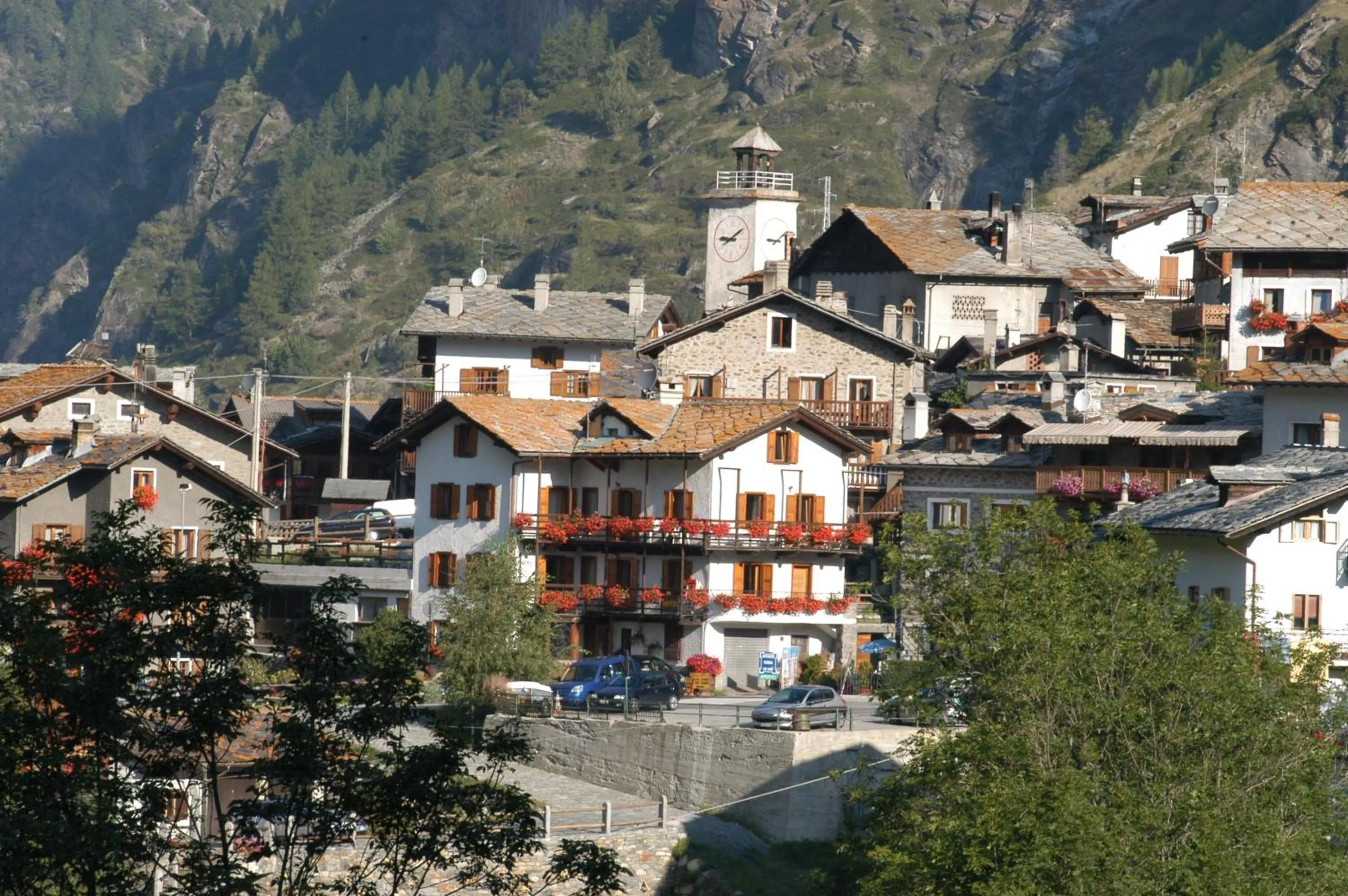 Property building in Residence Pavou