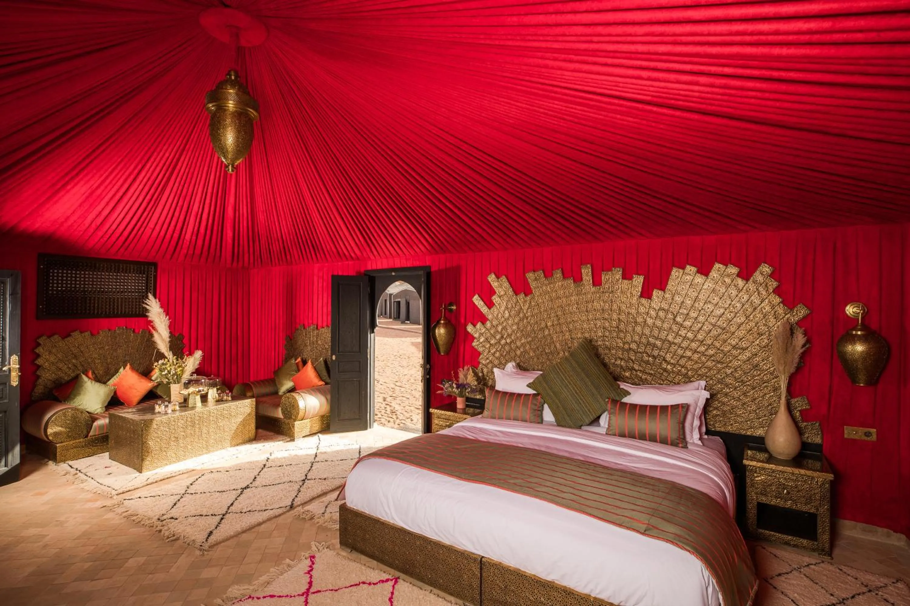 Bed in Kalyptus Luxury Camp