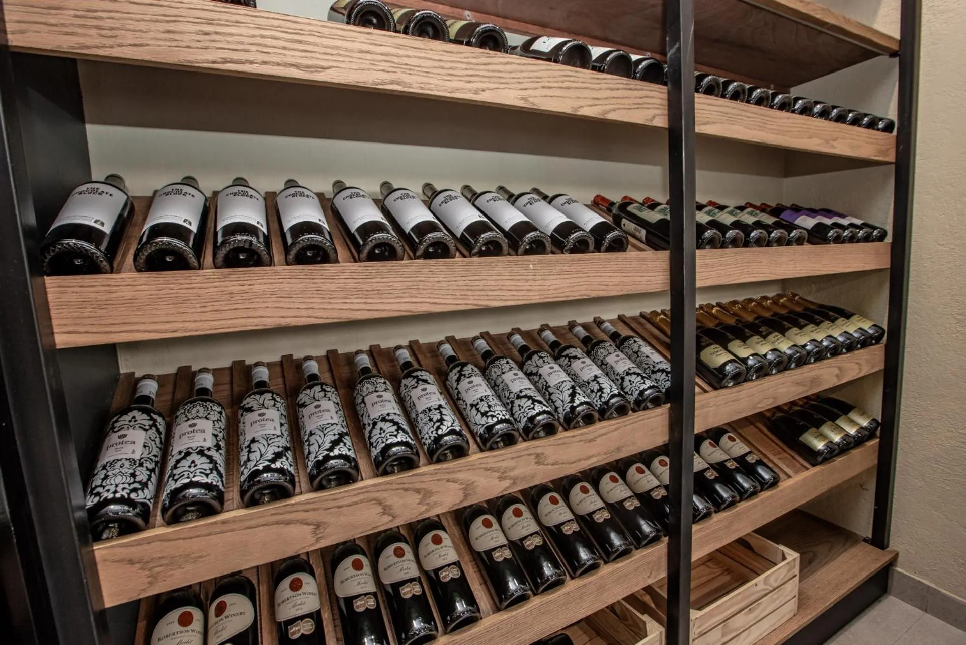 Bushbaby Valley Lodge