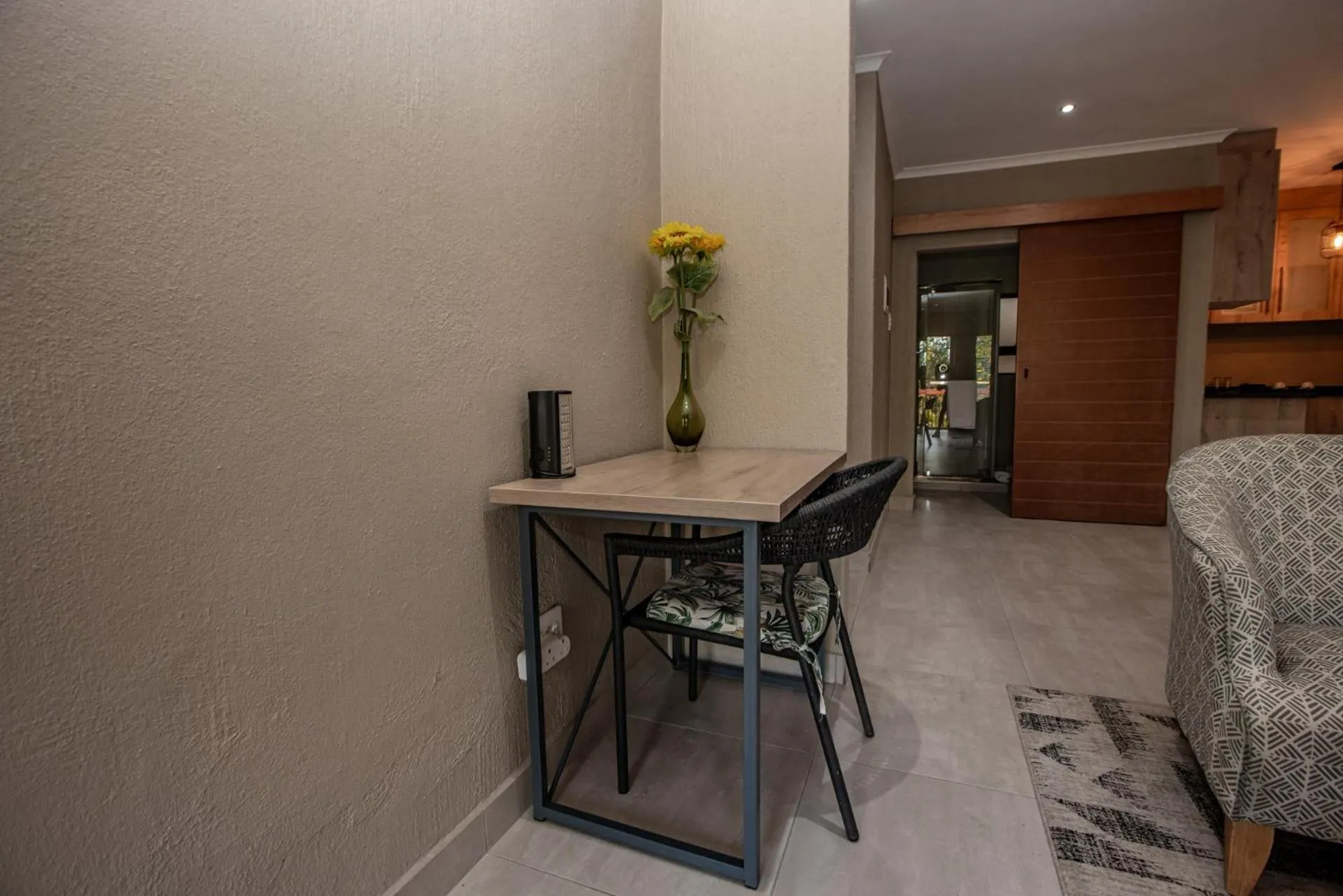 Bushbaby Valley Lodge