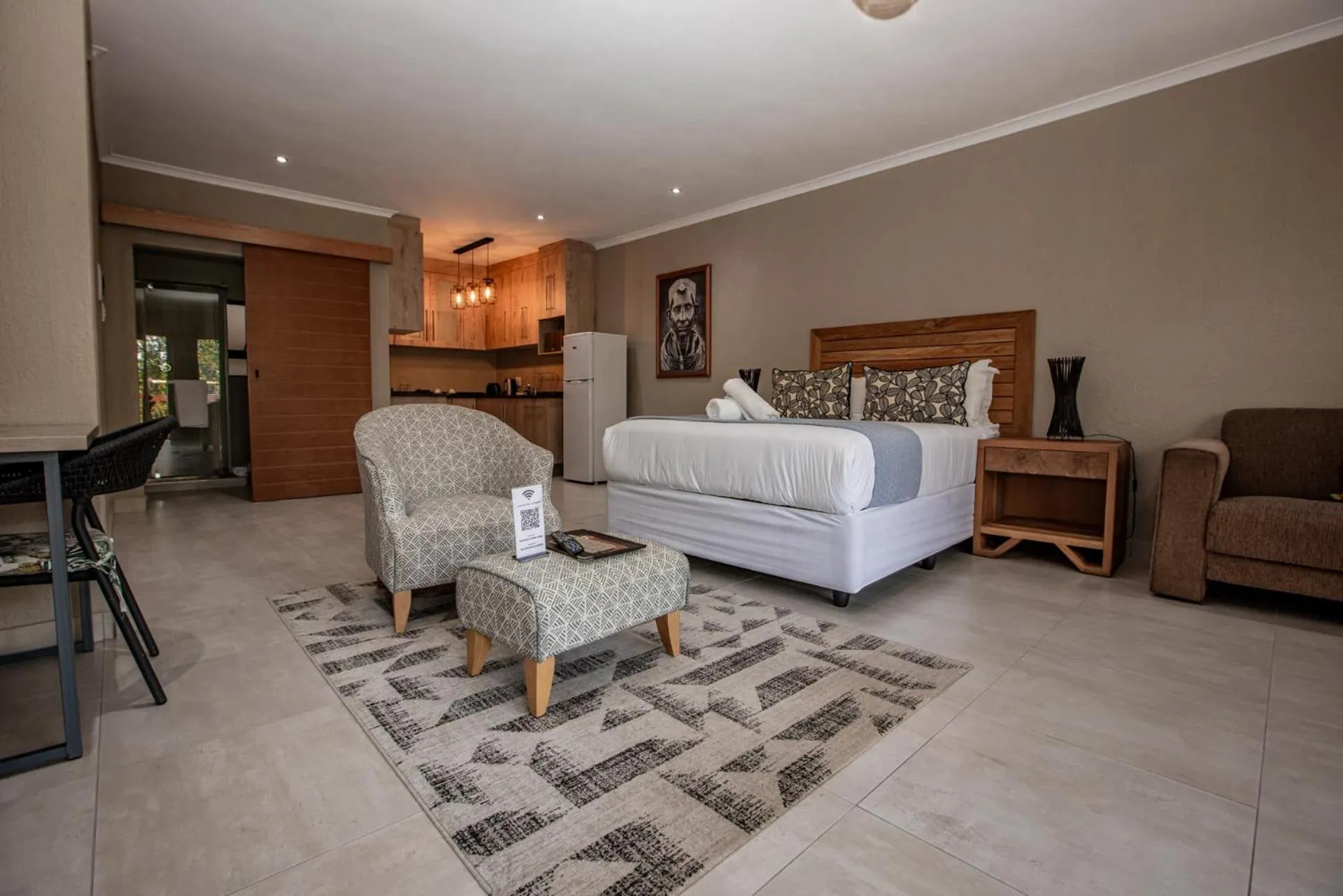 Bushbaby Valley Lodge