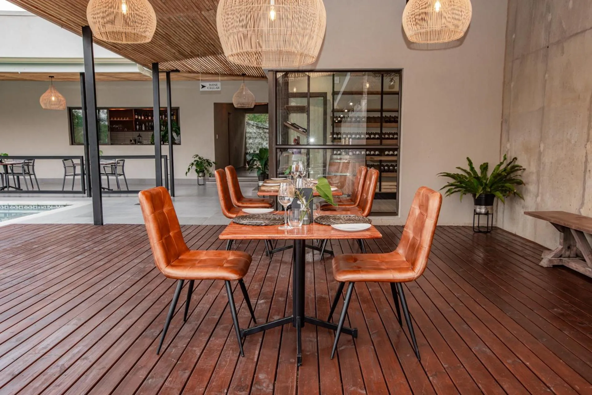 Bushbaby Valley Lodge