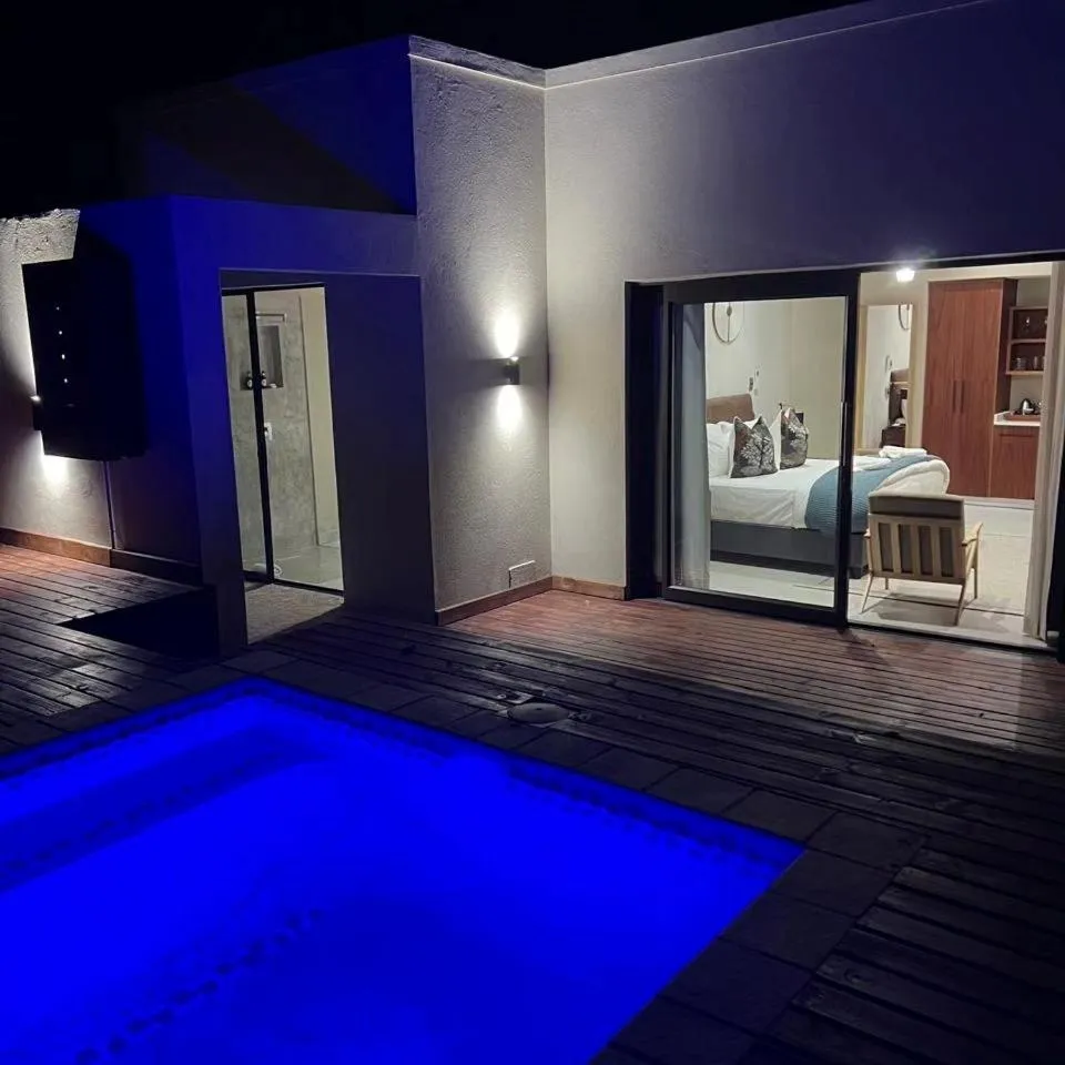 Bushbaby Valley Lodge