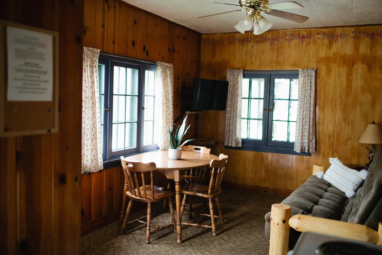 Seating area in Riverside Point Resort