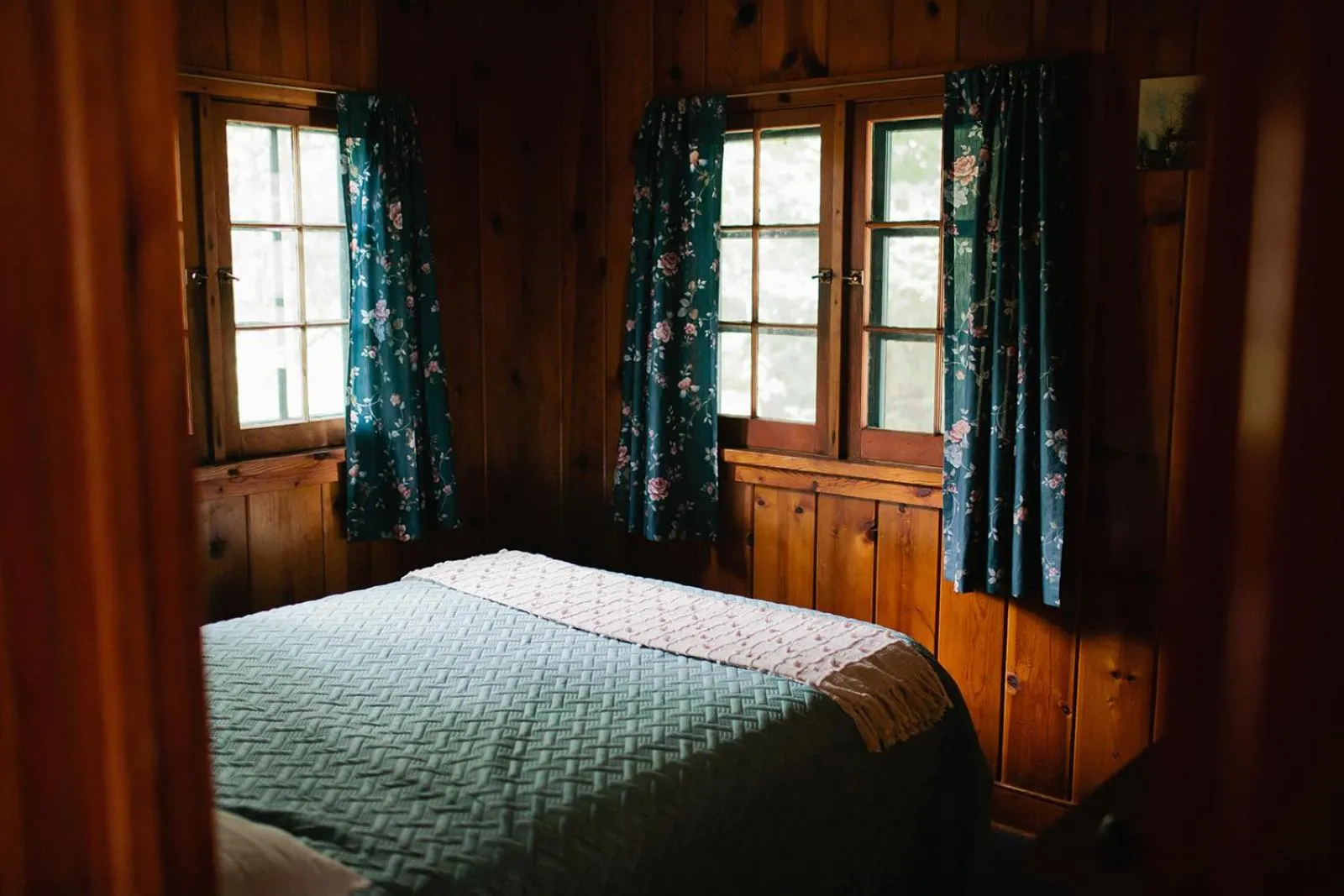 Bed in Riverside Point Resort