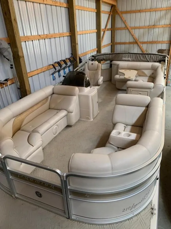 Riverside Point Resort