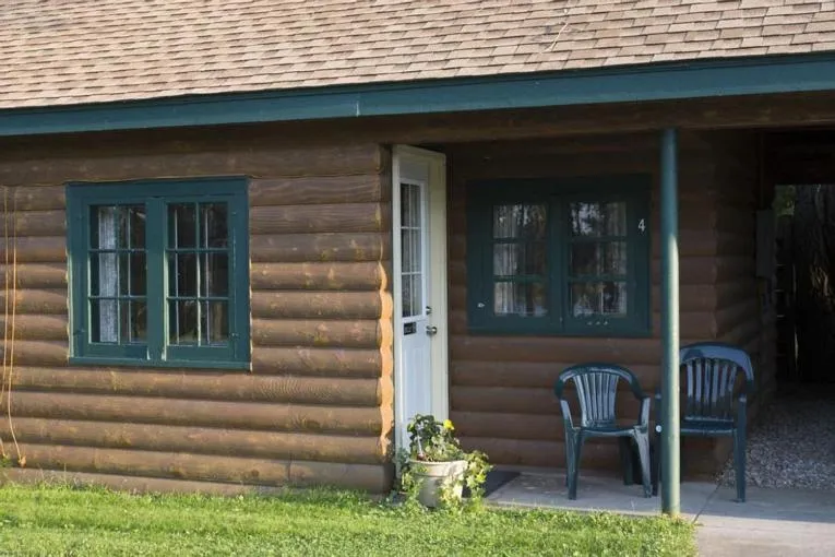 Riverside Point Resort