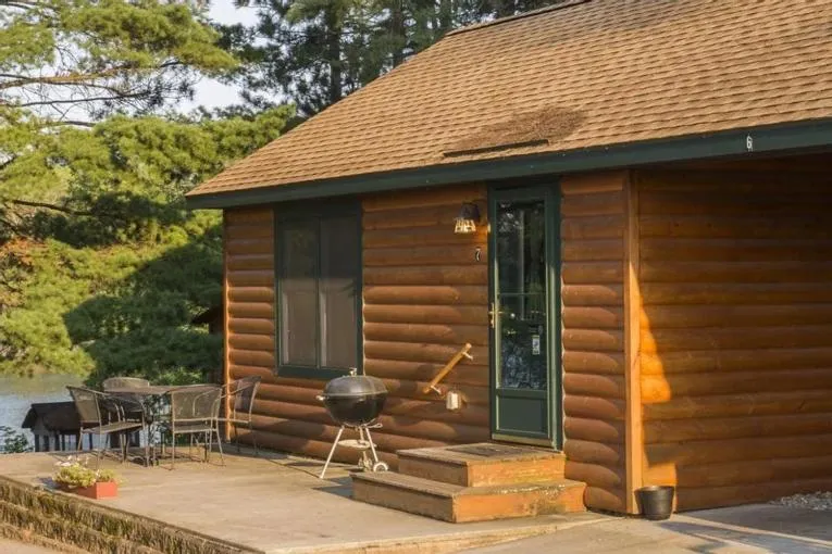 Riverside Point Resort