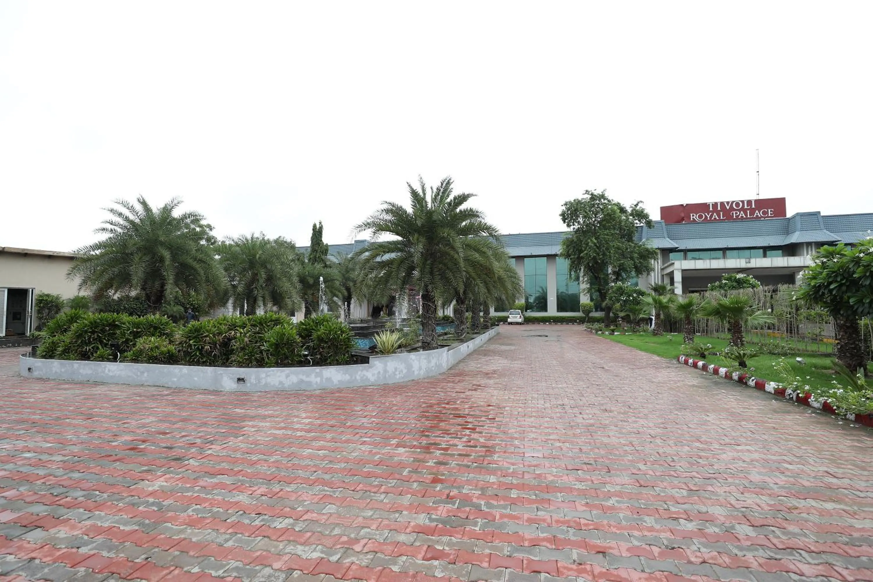 Property building in Tivoli Royal Palace