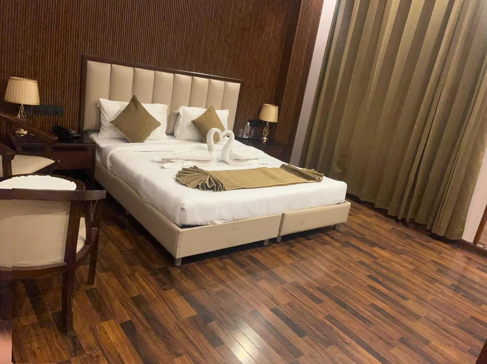 Bedroom, Bed in Tivoli Royal Palace