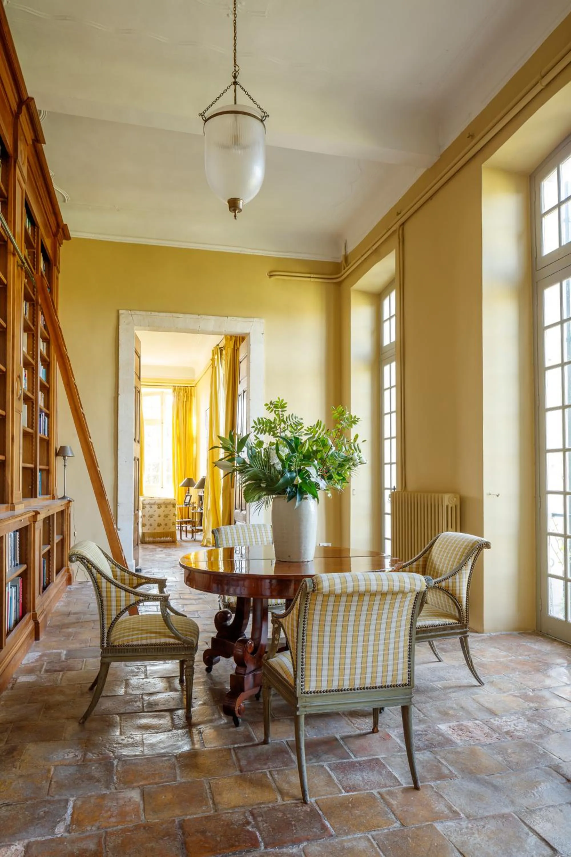 Library in Hôtel particulier de Tingry - Pierres d'Histoire