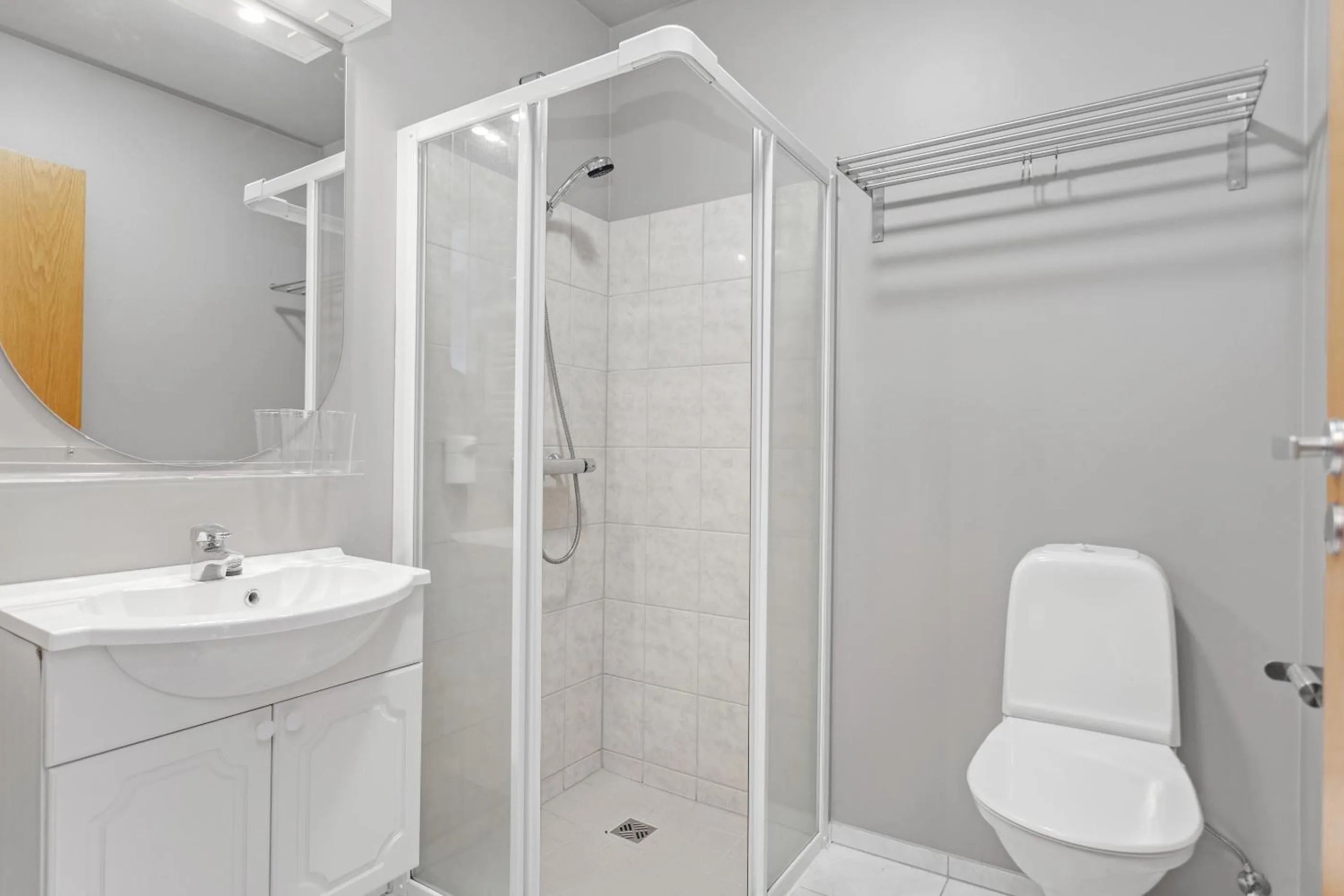 Shower in Hotel Kvika