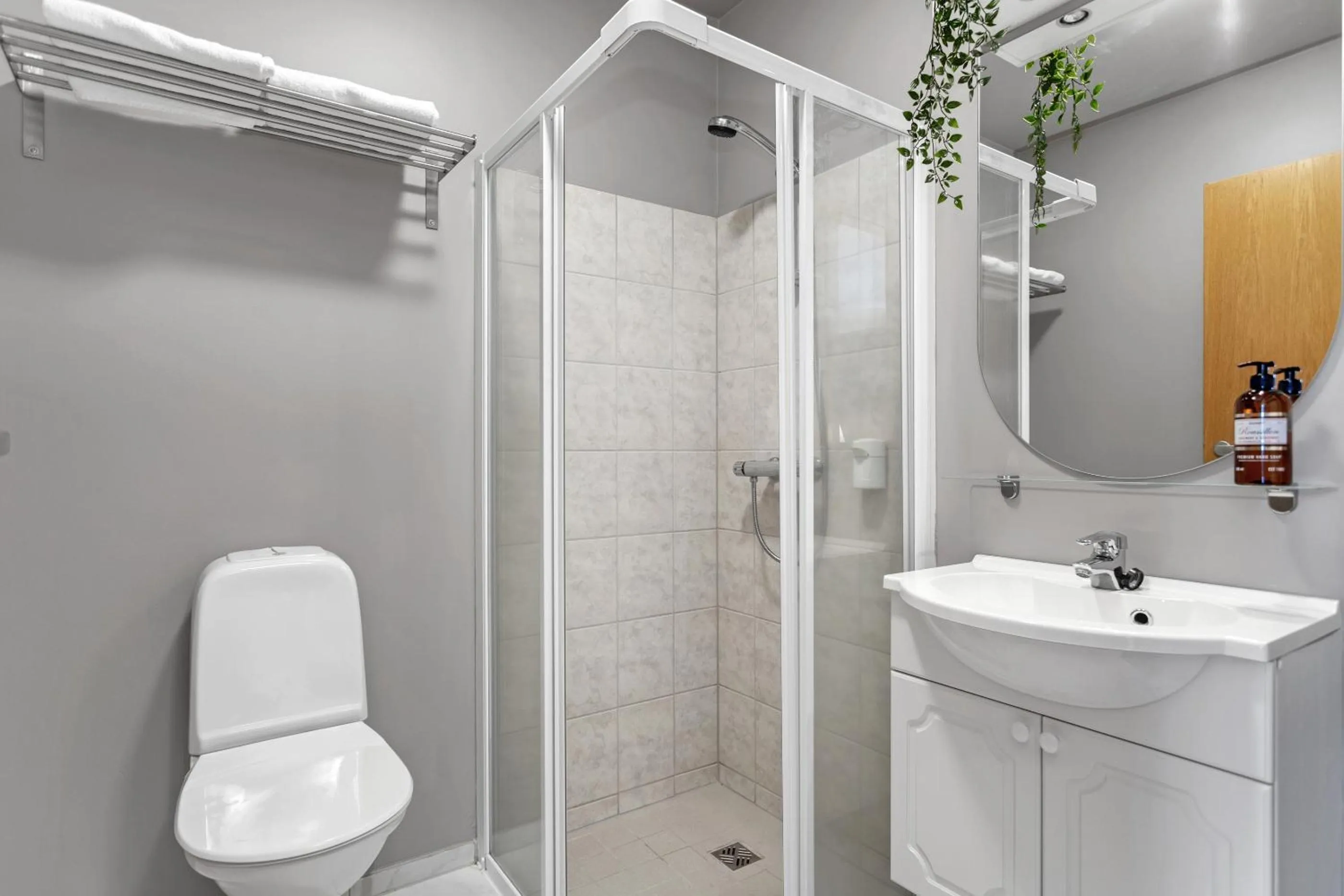 Bathroom in Hotel Kvika