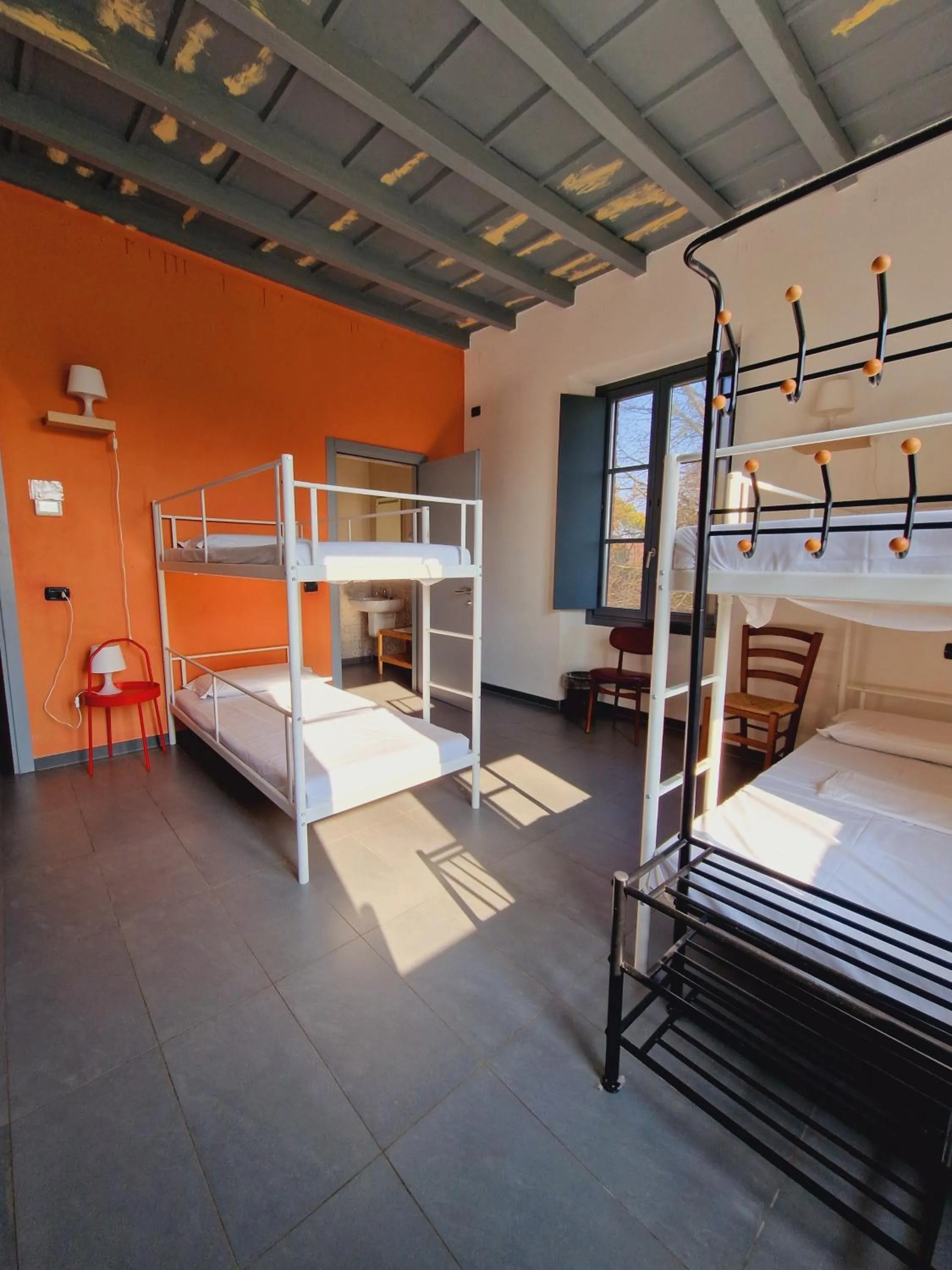 Bed in B&B e Ostello, Parco di Monza, CASCINA COSTA ALTA