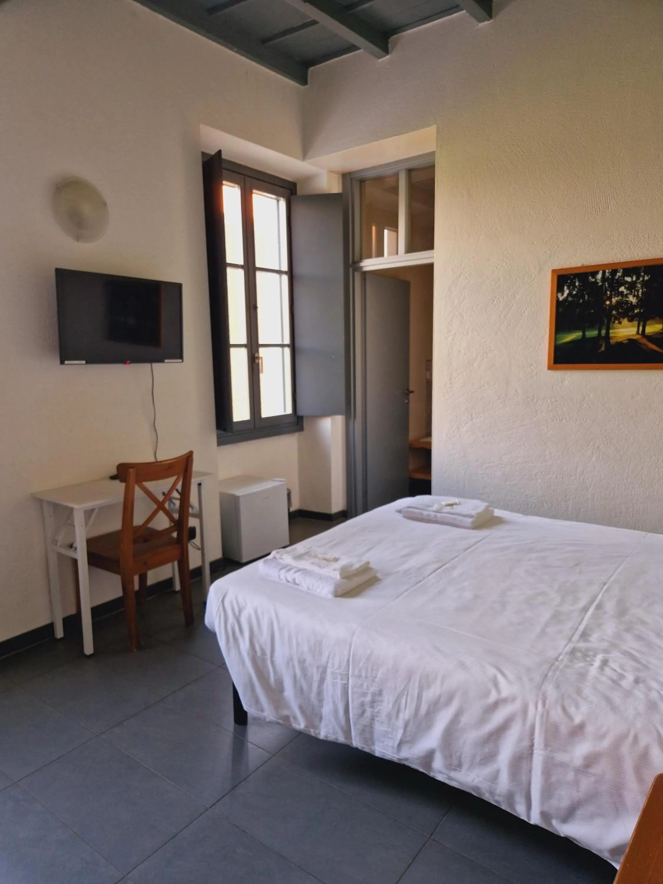 Bed in B&B e Ostello, Parco di Monza, CASCINA COSTA ALTA