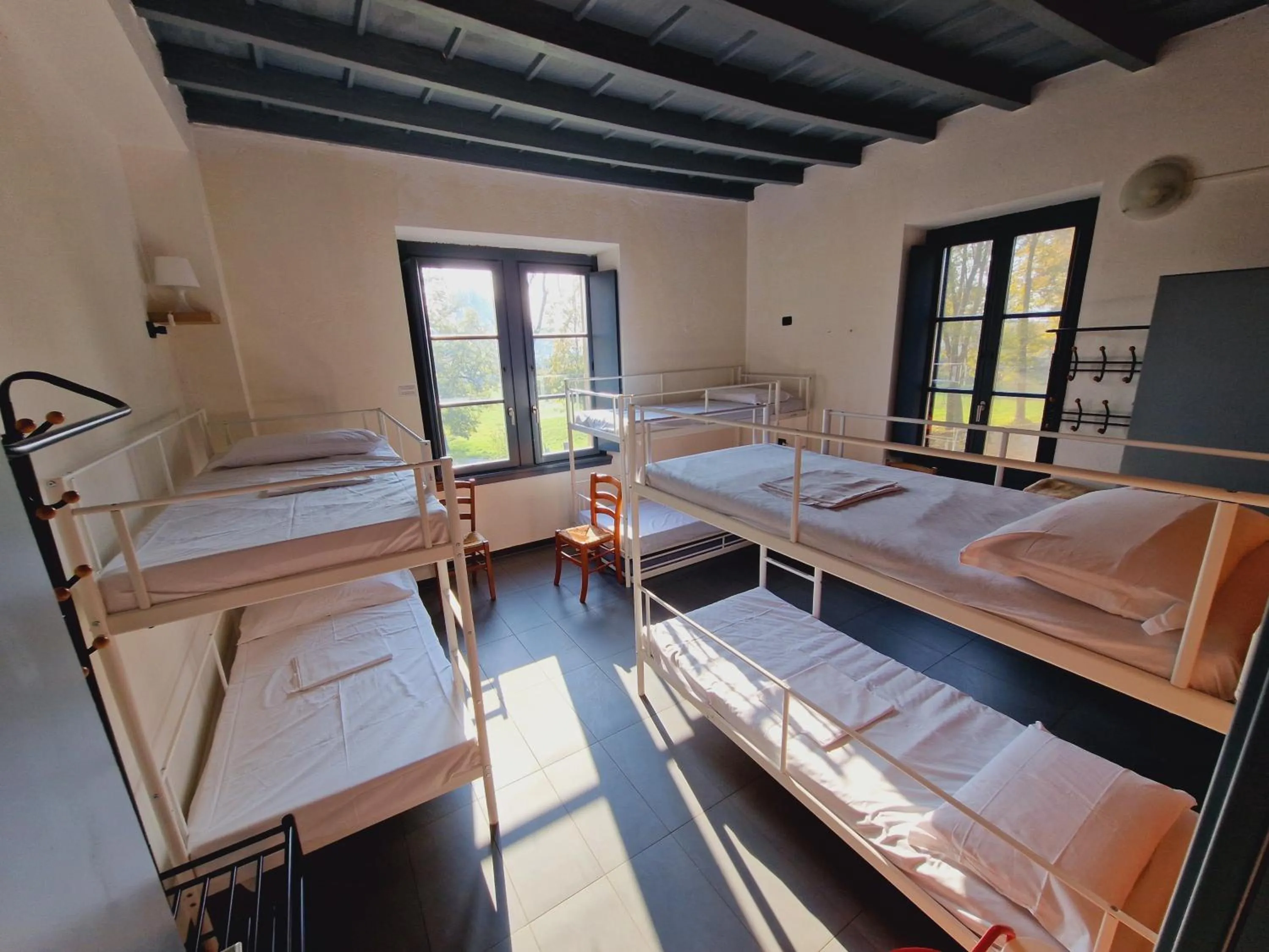 Bed in B&B e Ostello, Parco di Monza, CASCINA COSTA ALTA