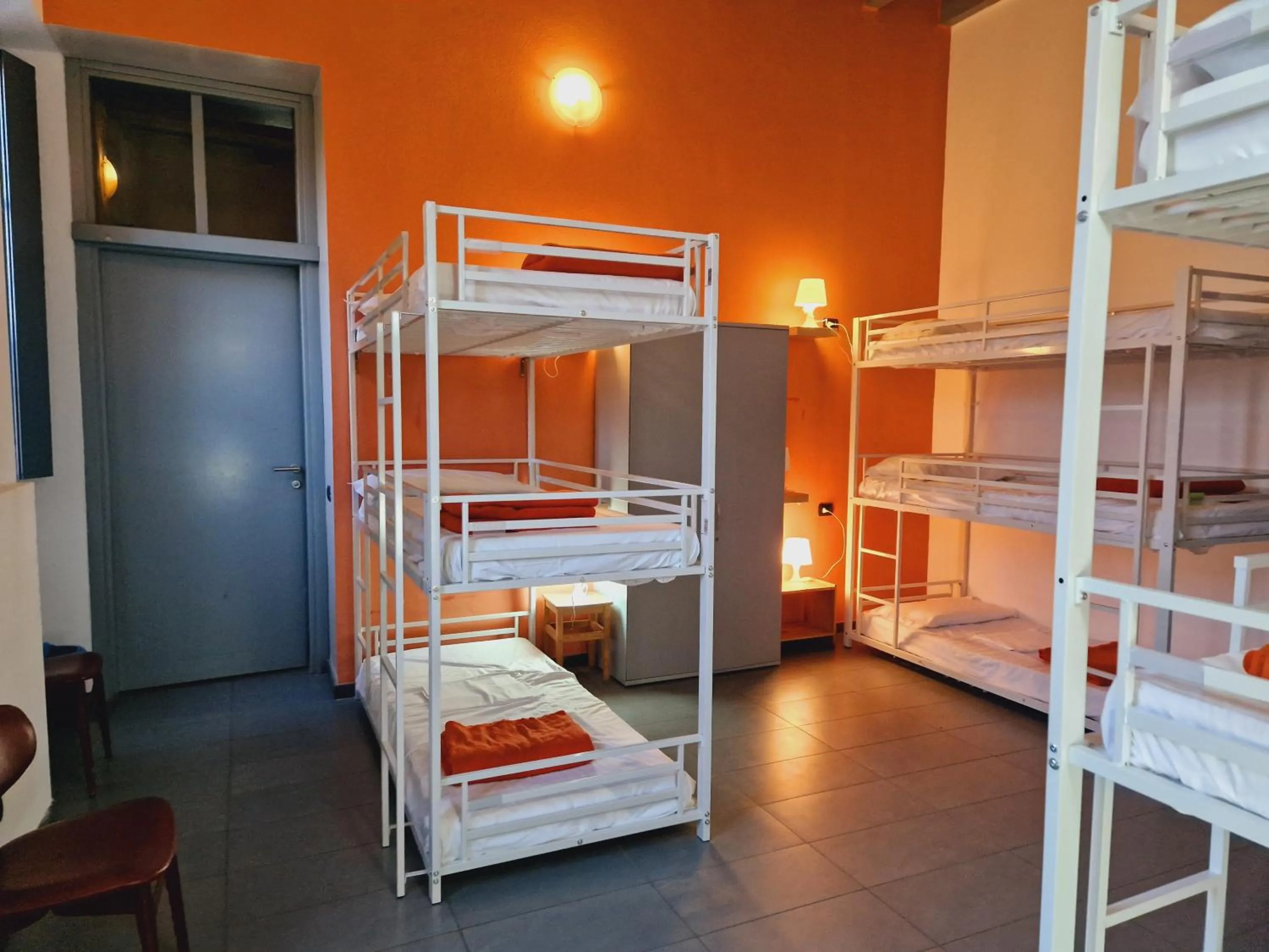 Bed in B&B e Ostello, Parco di Monza, CASCINA COSTA ALTA