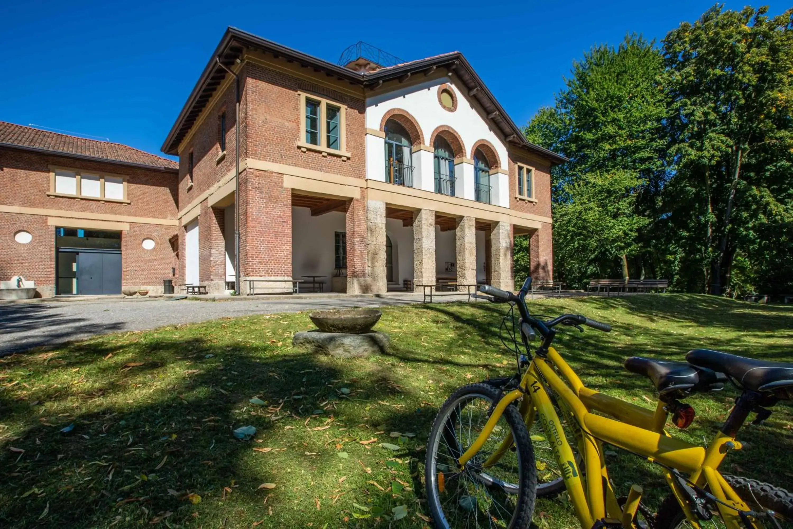 B&B e Ostello, Parco di Monza, CASCINA COSTA ALTA B&B e Ostello, Parco di Monza, CASCINA COSTA ALTA