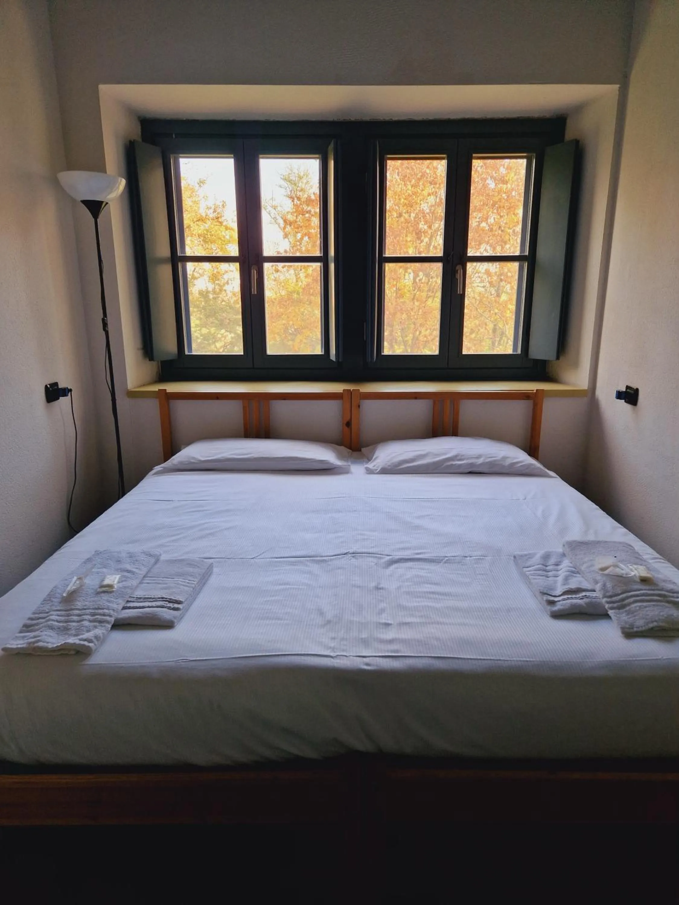 Bed in B&B e Ostello, Parco di Monza, CASCINA COSTA ALTA