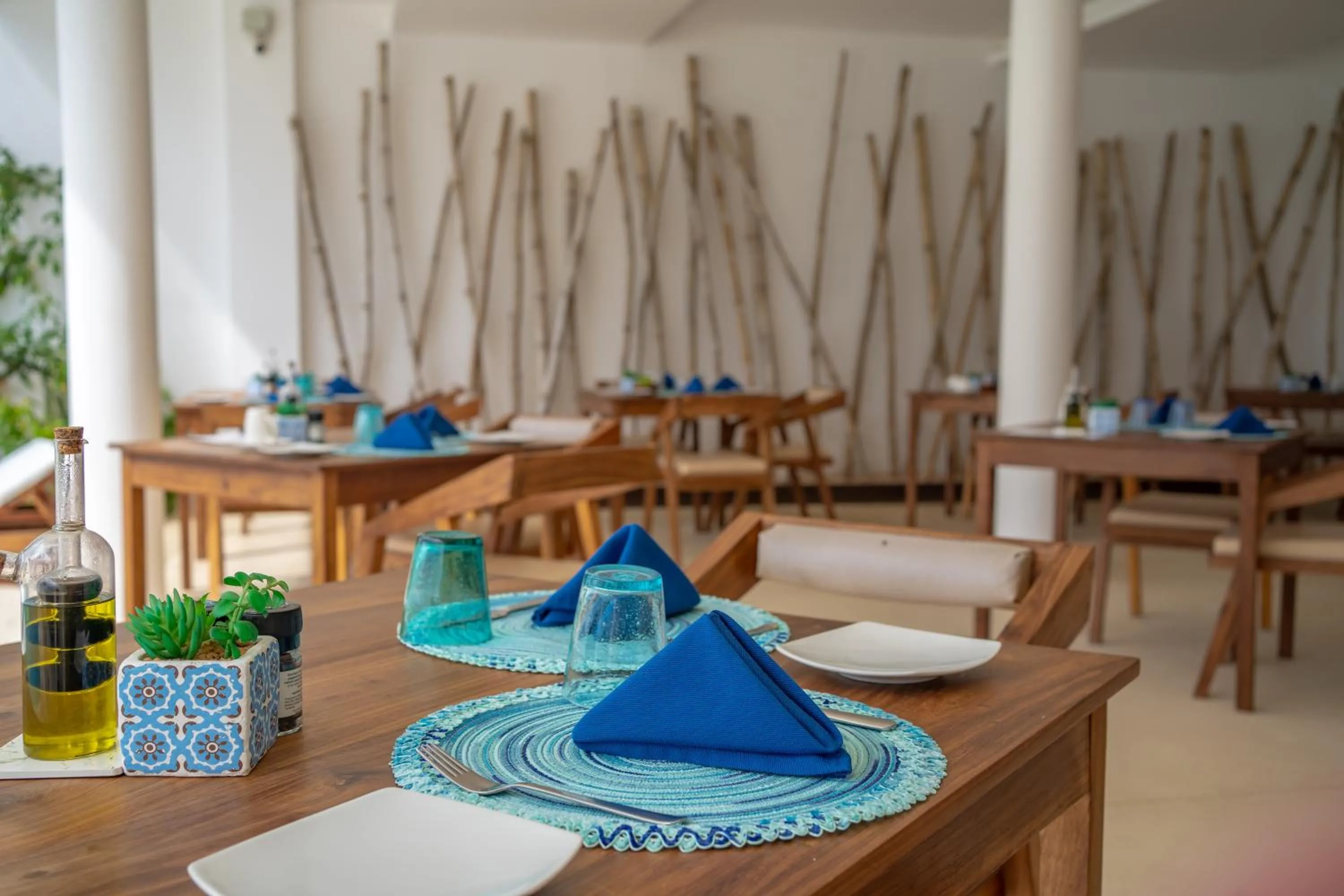 Restaurant/places to eat in Imara Beach Resort