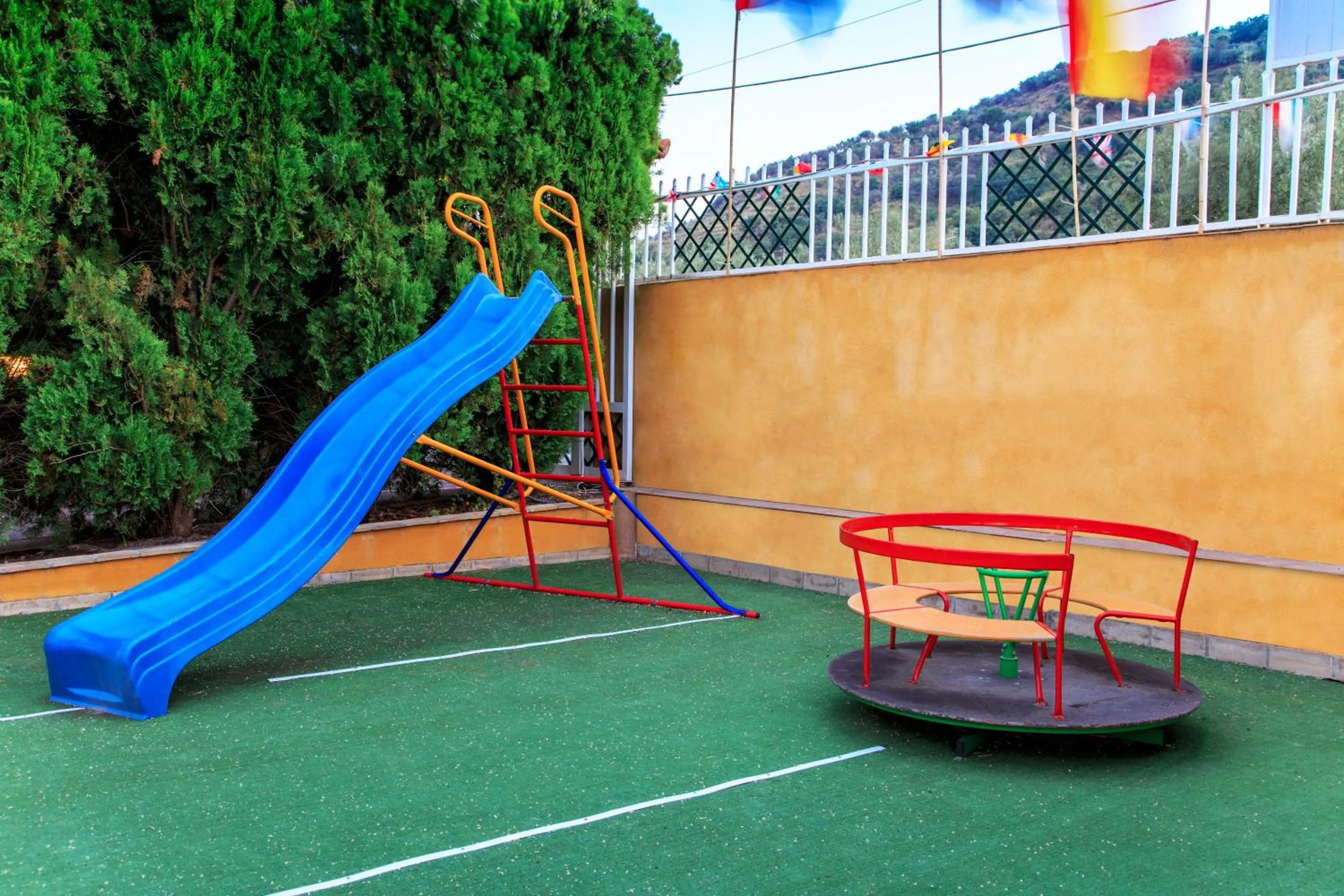 Children play ground in Casa Vacanze Alcantara
