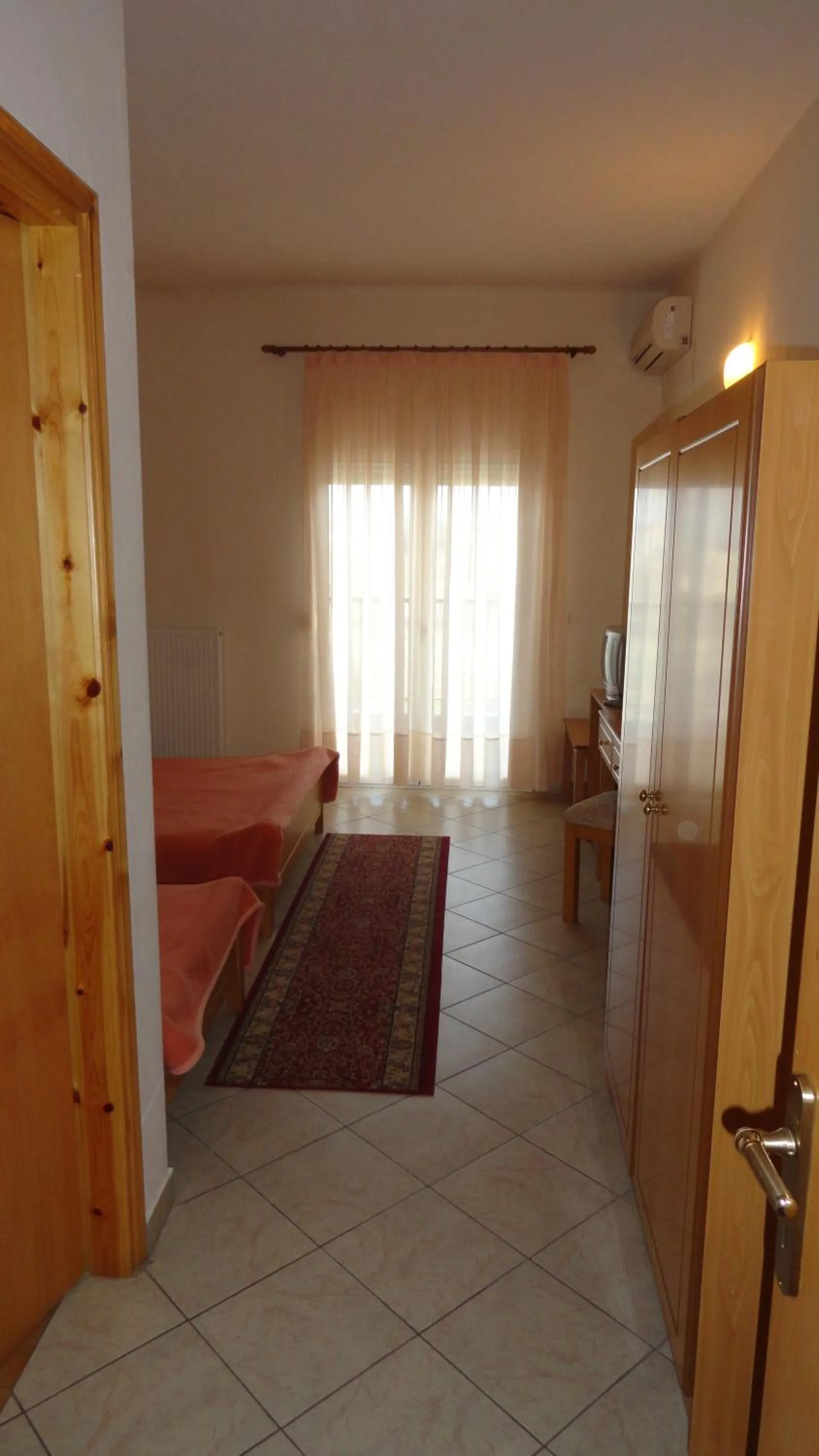 Photo of the whole room, Bed in Hotel Kastro