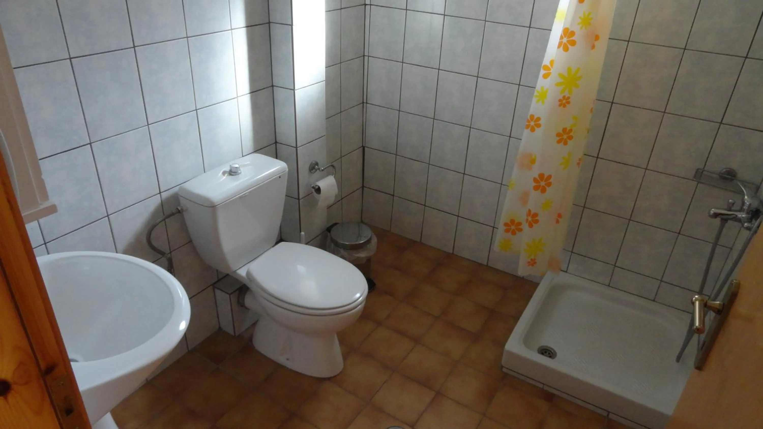 Bathroom in Hotel Kastro