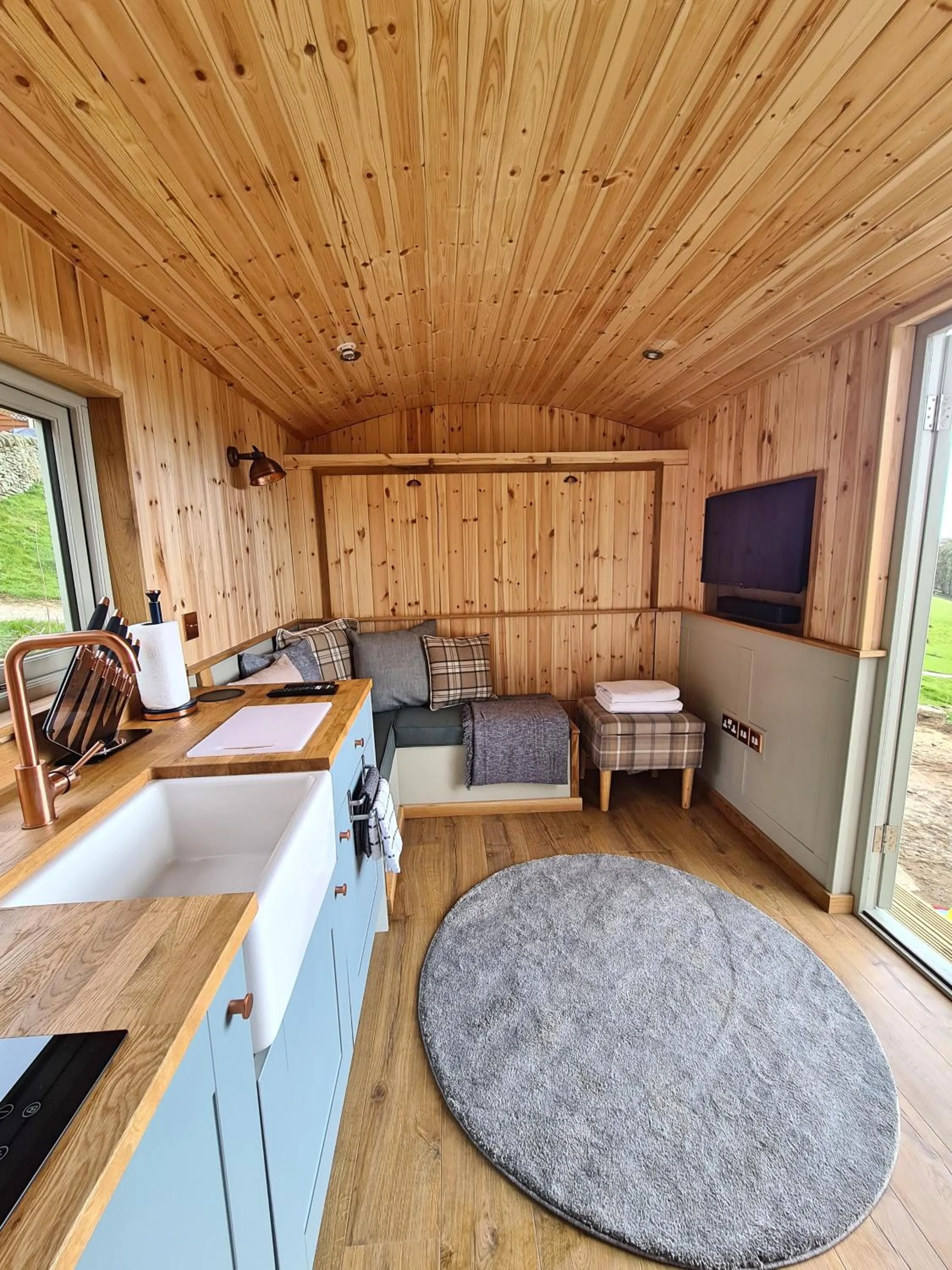 Peak District Shepherds Hut