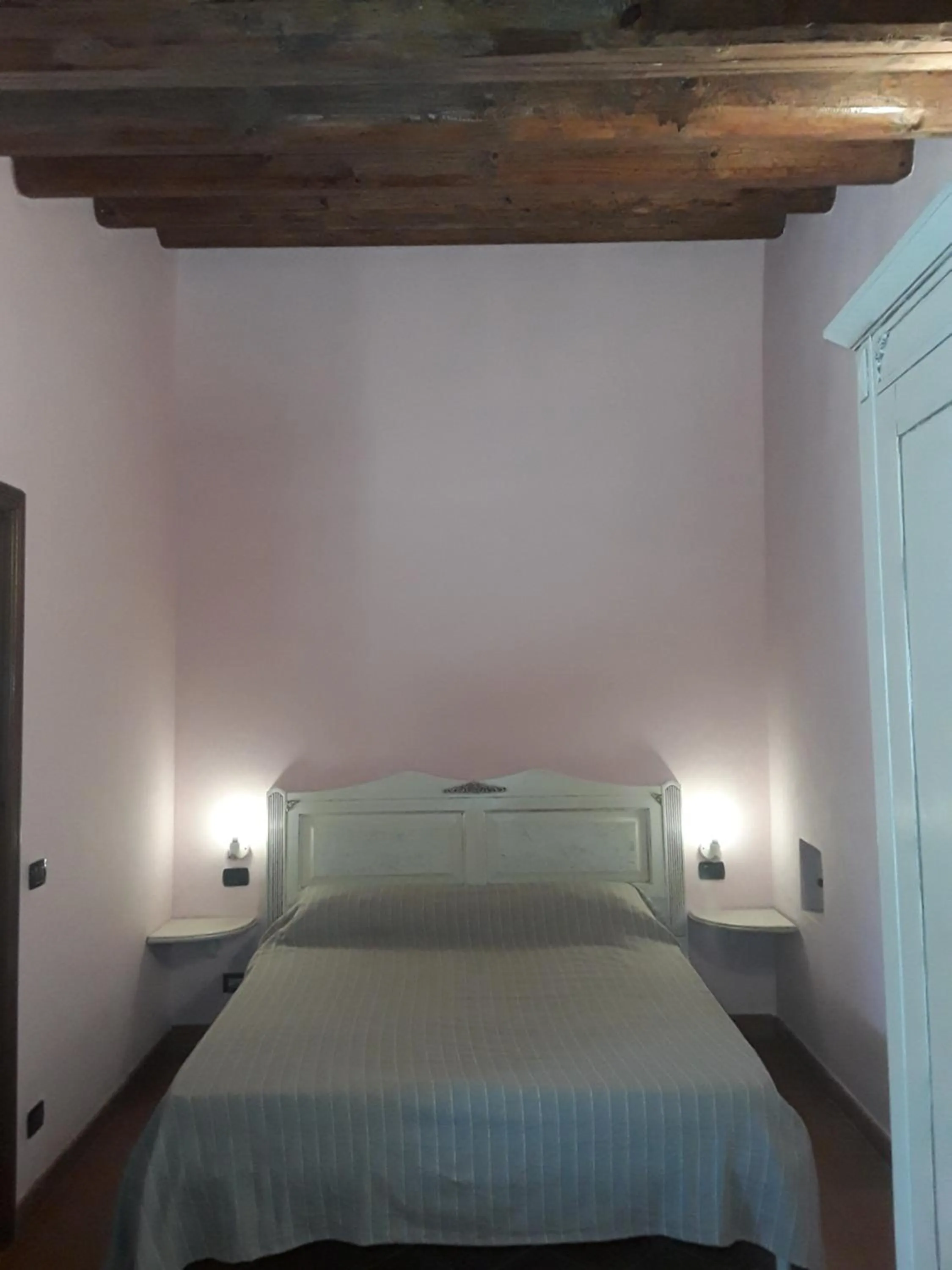 Bed in Hotel Lady Lusya