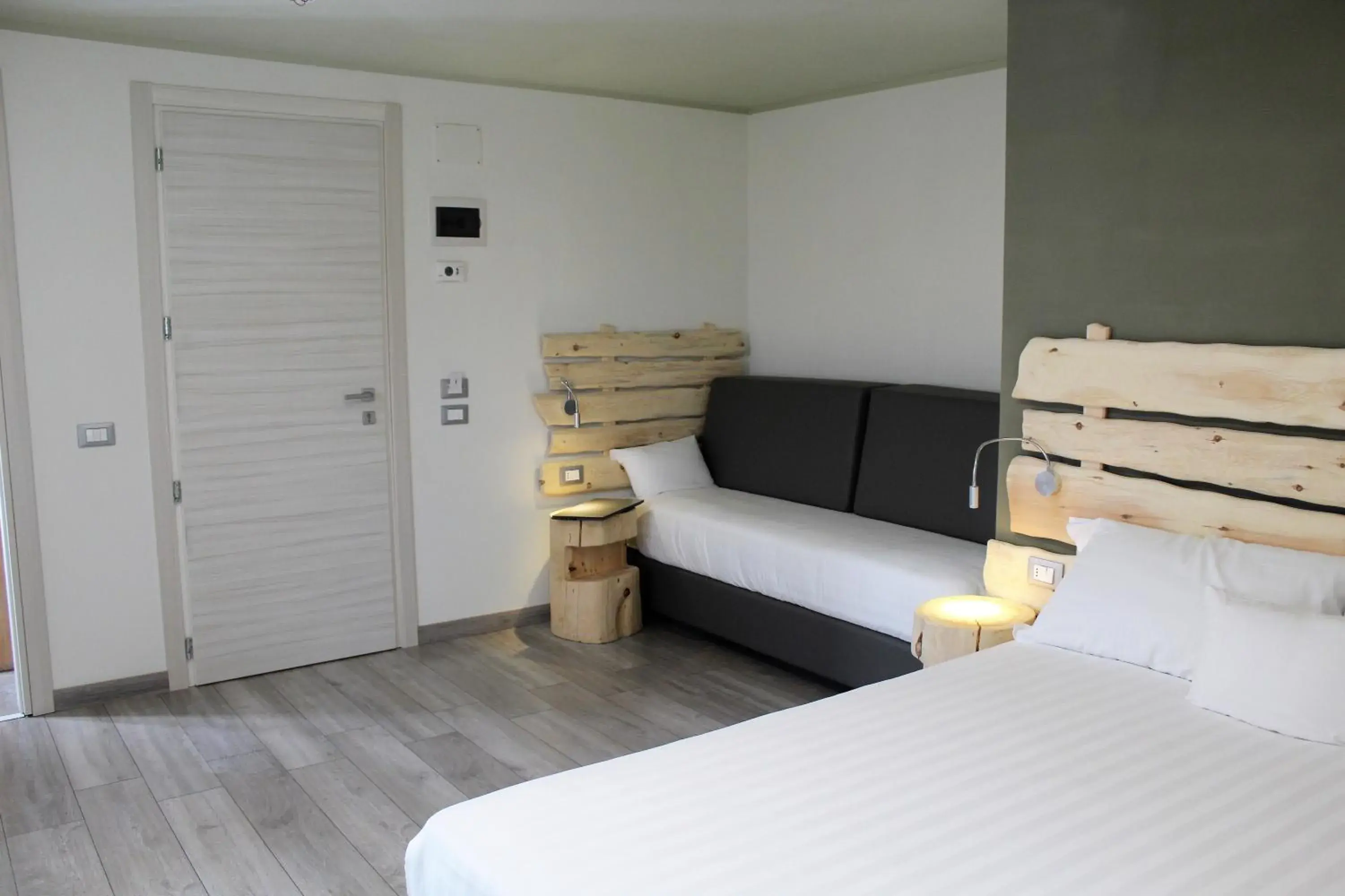 Comfort Triple Room in Chalet Margoni Comfort Triple Room in Chalet Margoni
