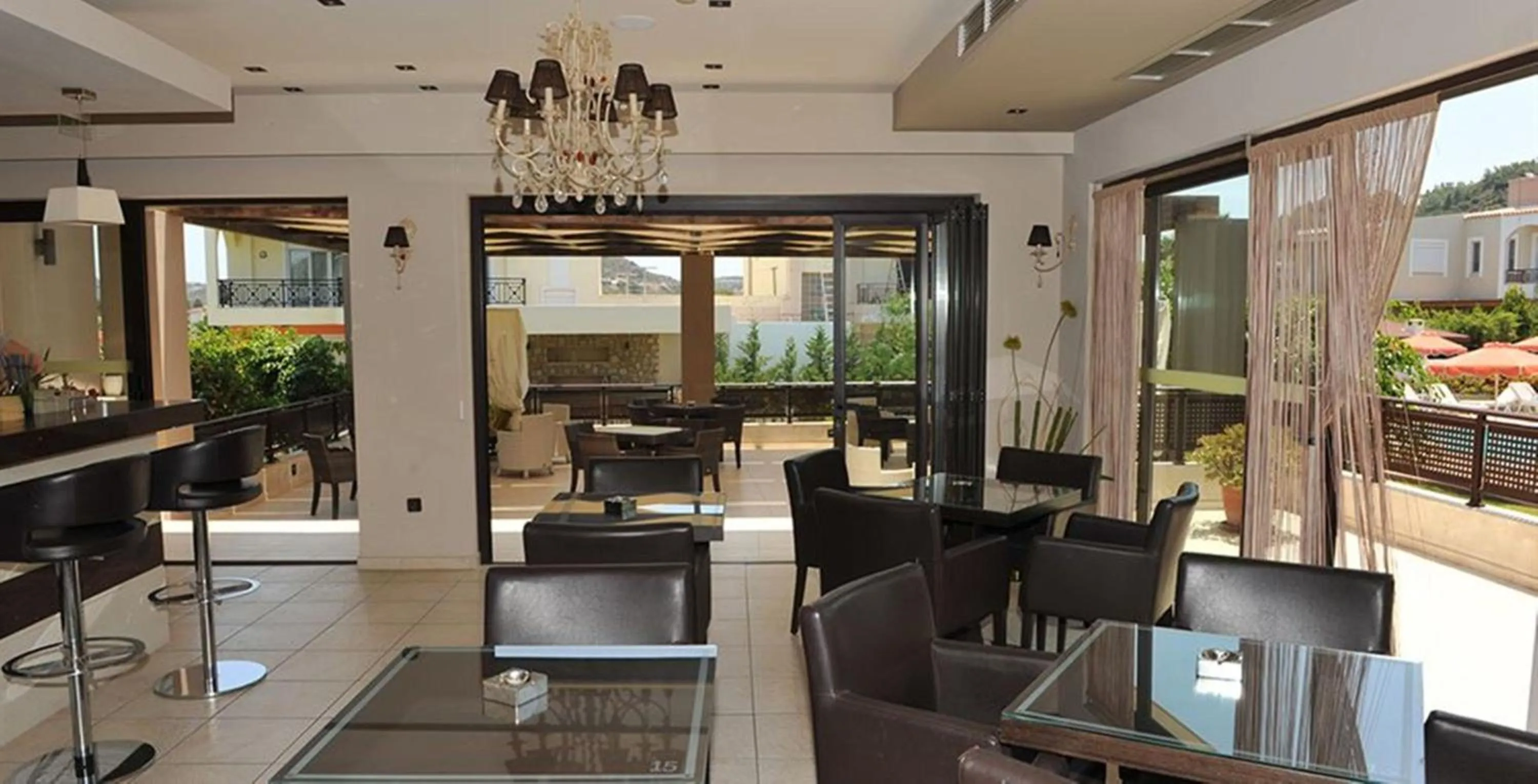 Restaurant/places to eat in Santa Helena Hotel