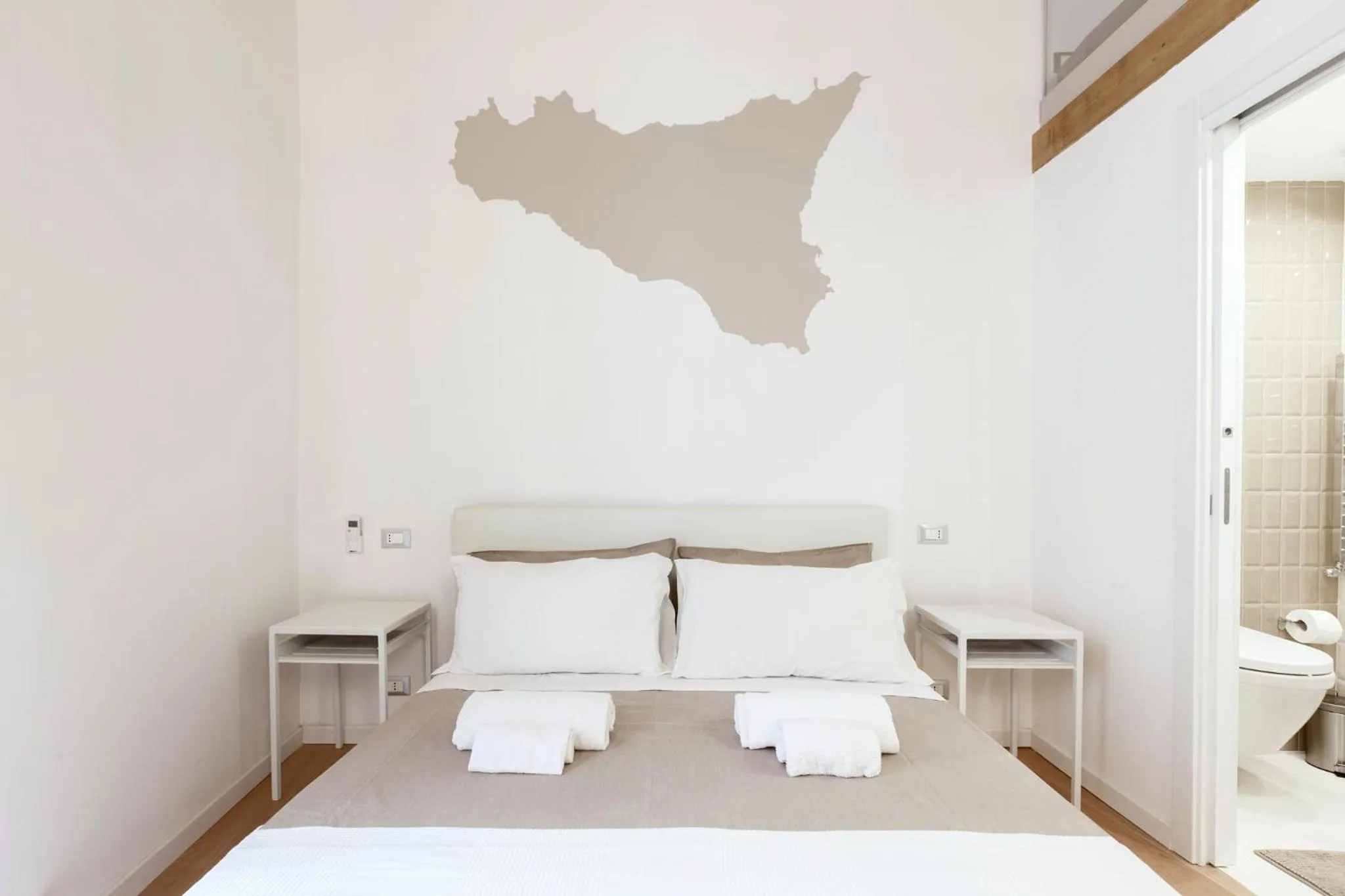 Bed in Sicily Dreams Luxury