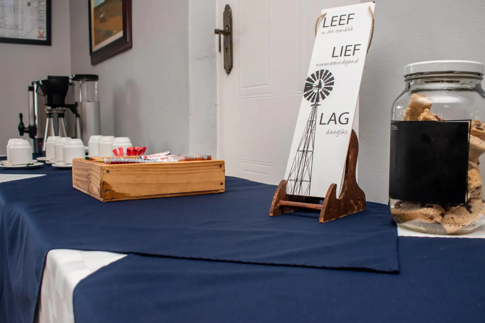 Coffee/tea facilities in Balmoral Lodge