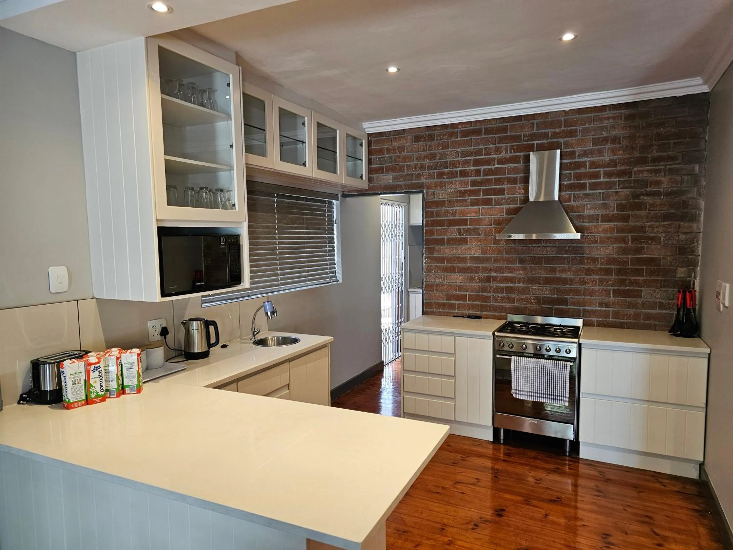 Kitchen or kitchenette in Balmoral Lodge