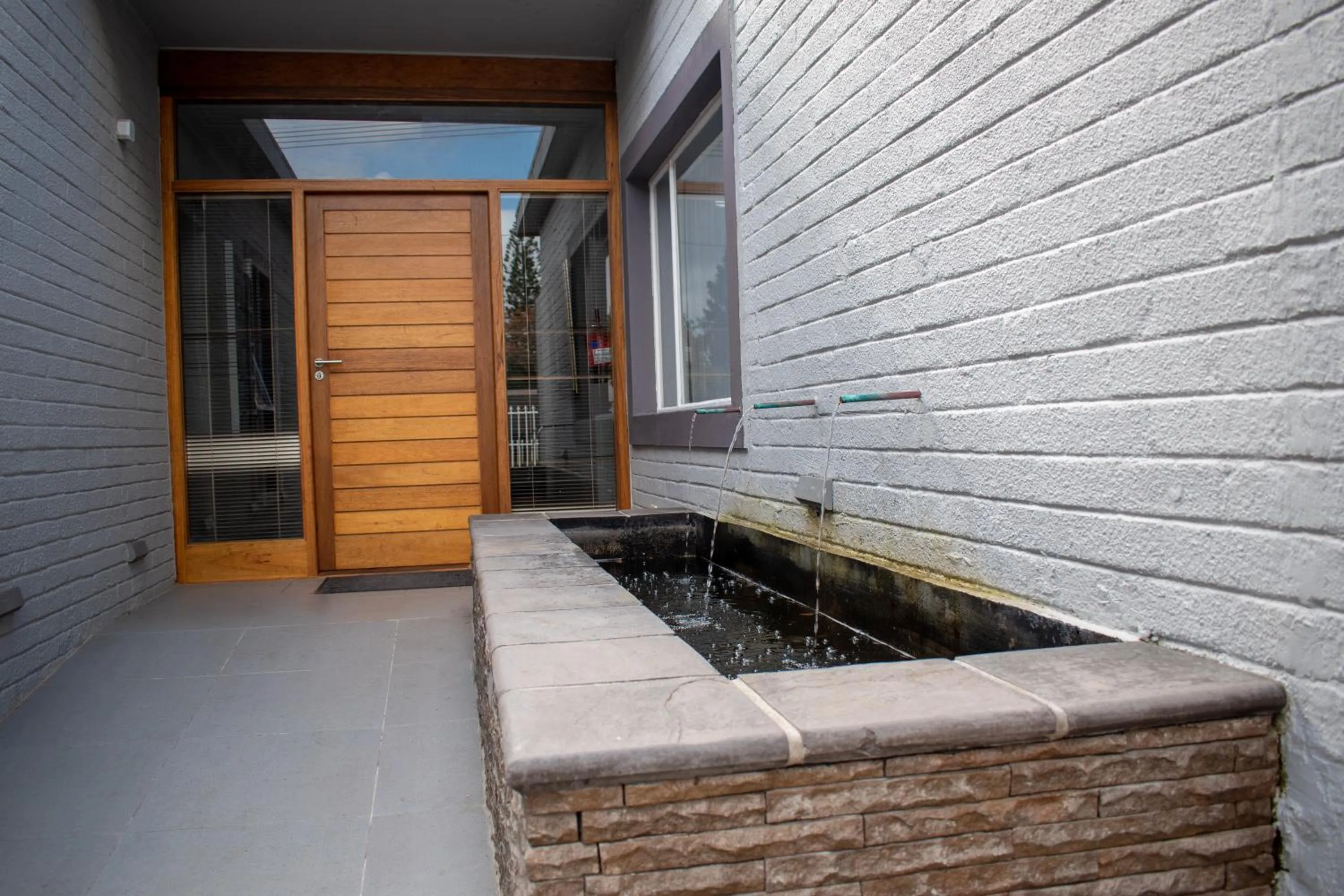 Facade/entrance in Balmoral Lodge