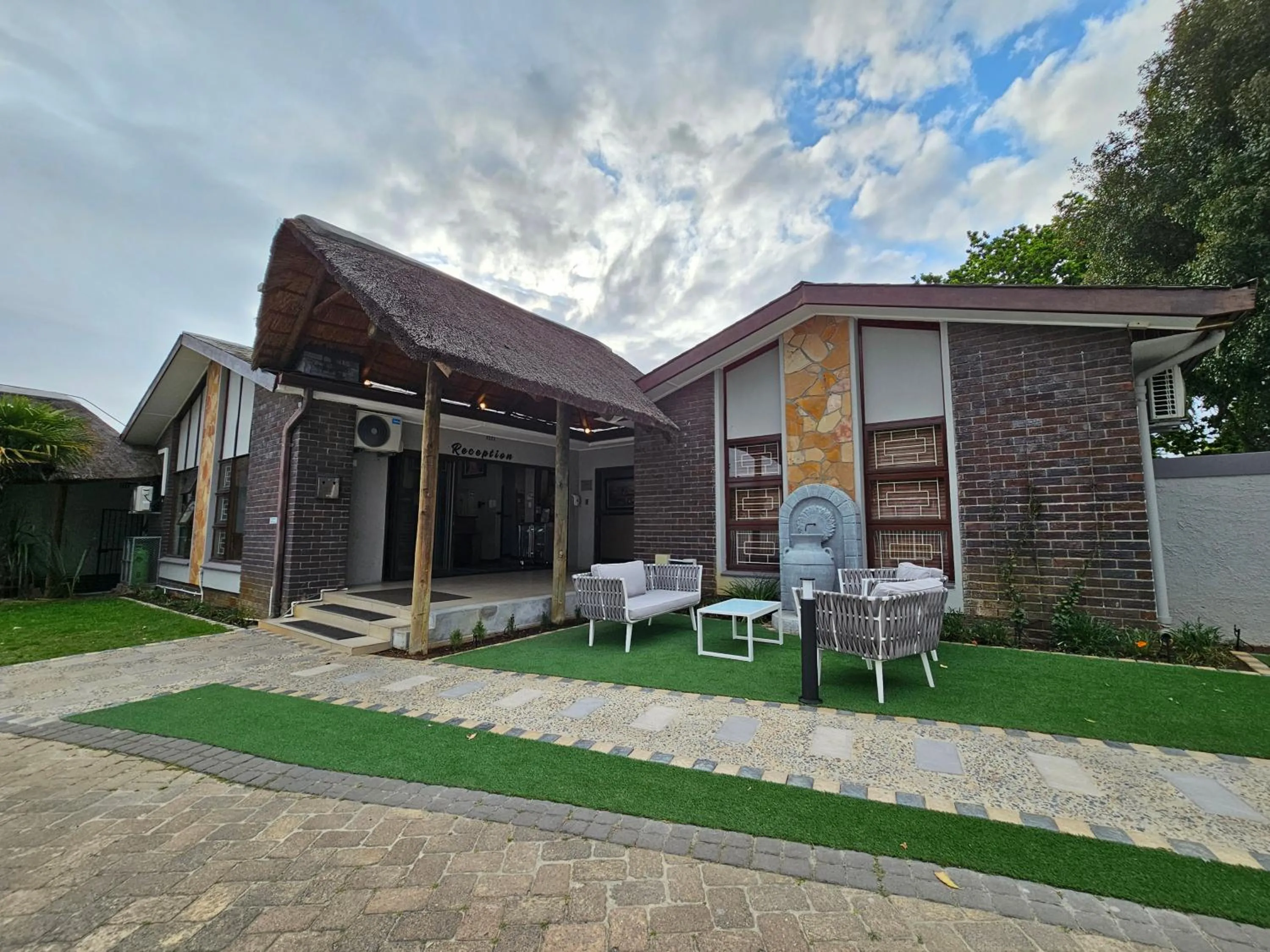 Property building in Balmoral Lodge