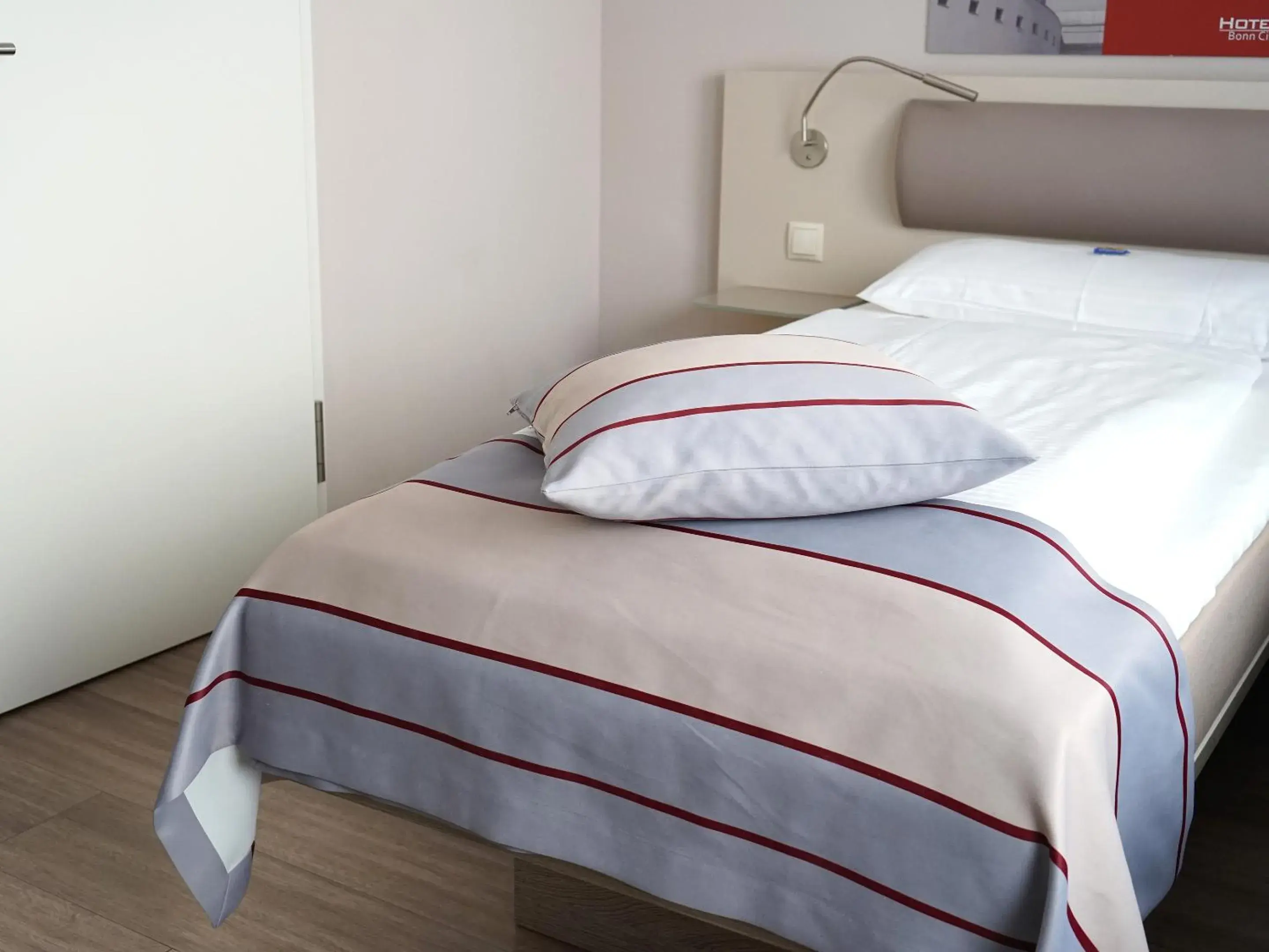 Single Room in Hotel Bonn City Single Room in Hotel Bonn City
