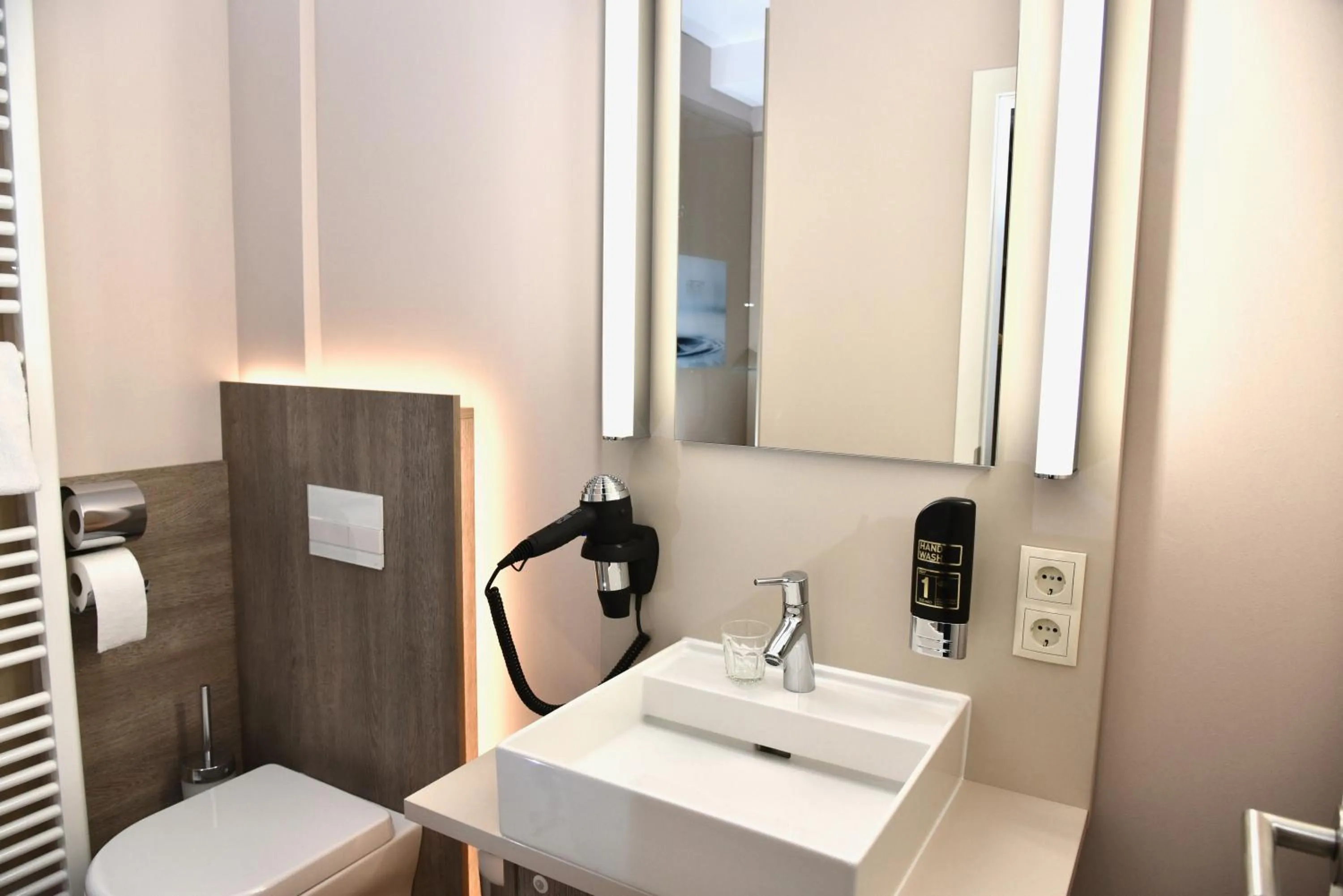 Bathroom in Hotel Bonn City