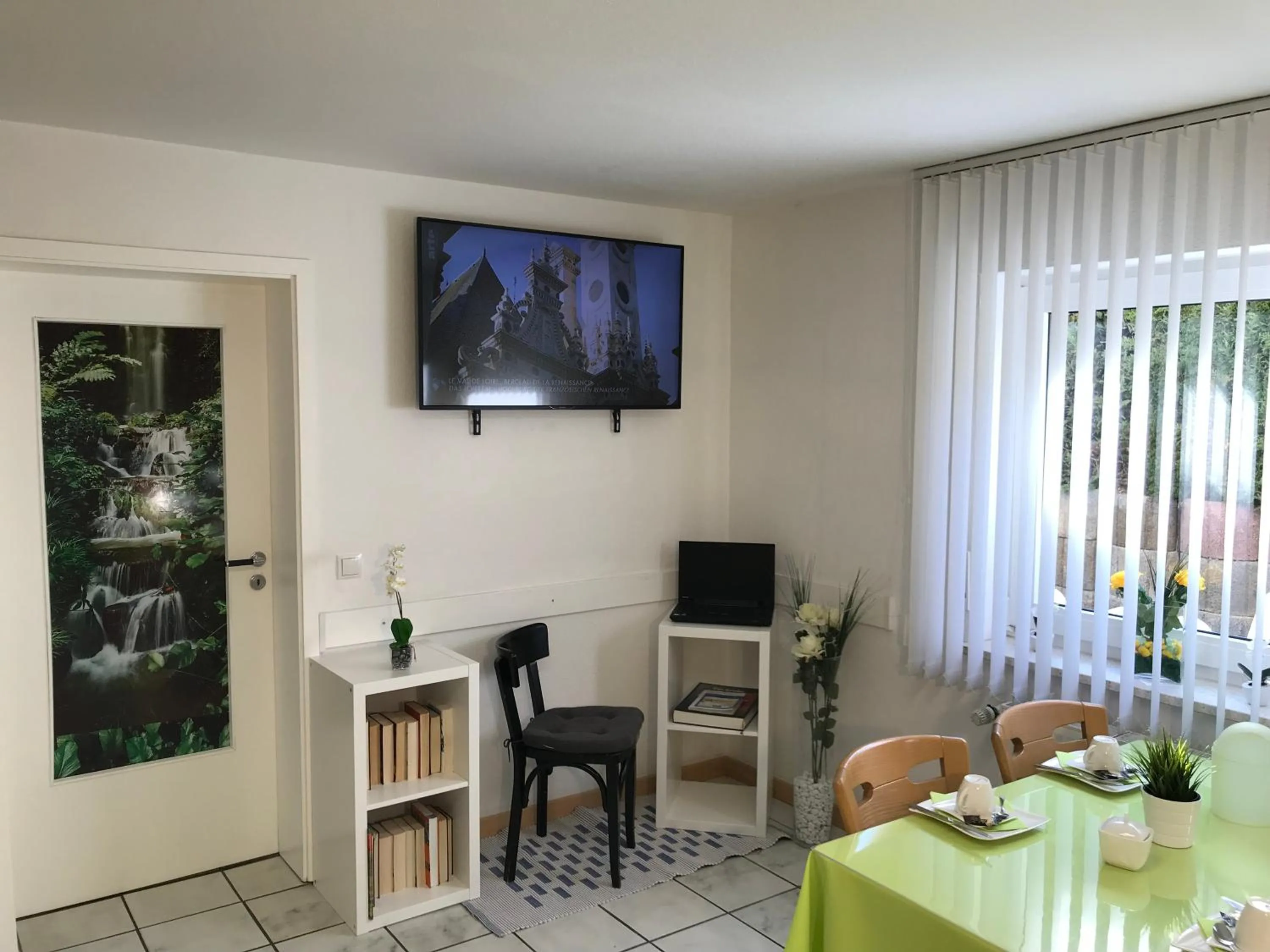 Restaurant/places to eat in Hotel Oelberg budget - BONN SÜD Königswinter