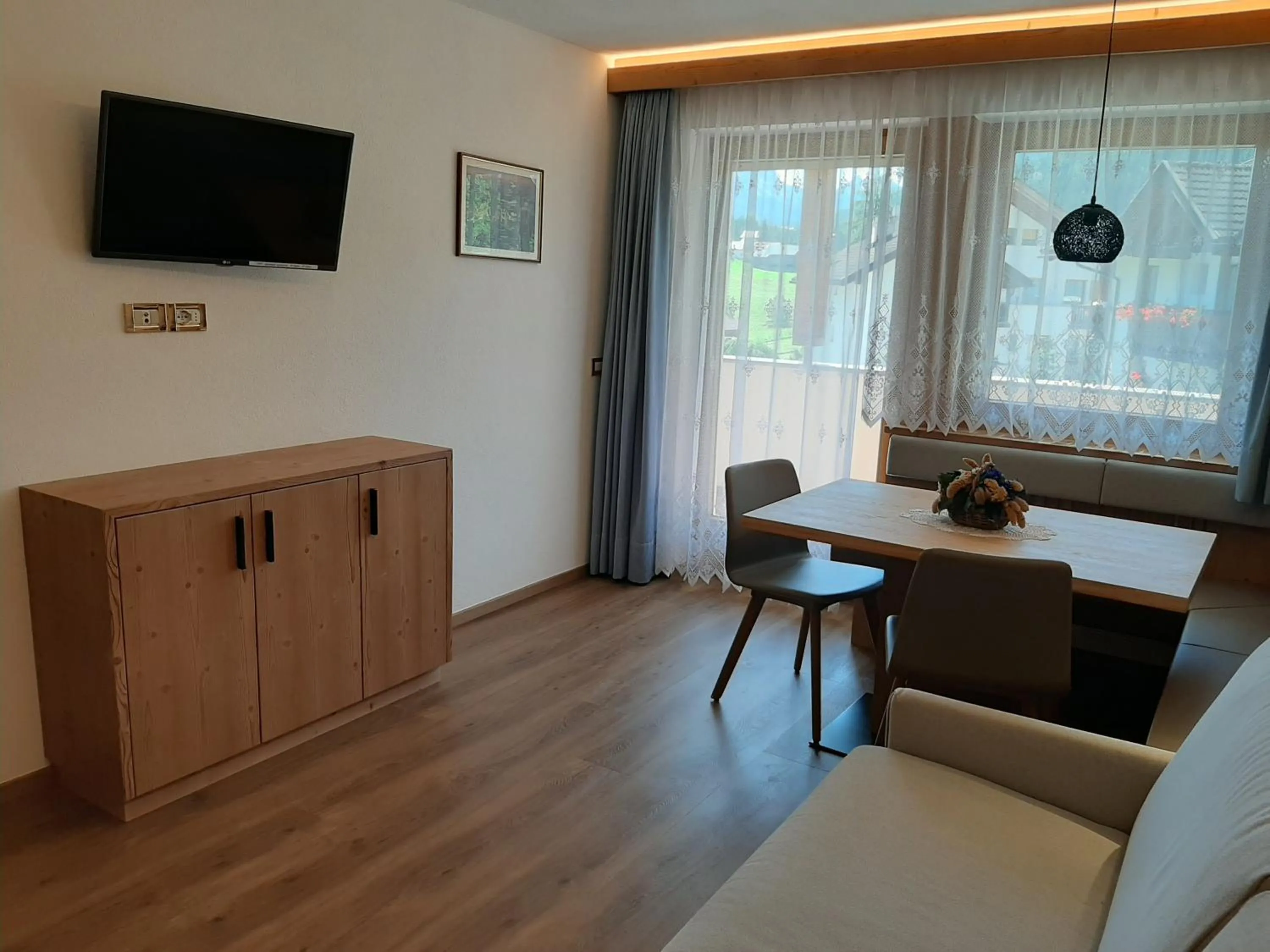 TV and multimedia in Apartments Lasteis