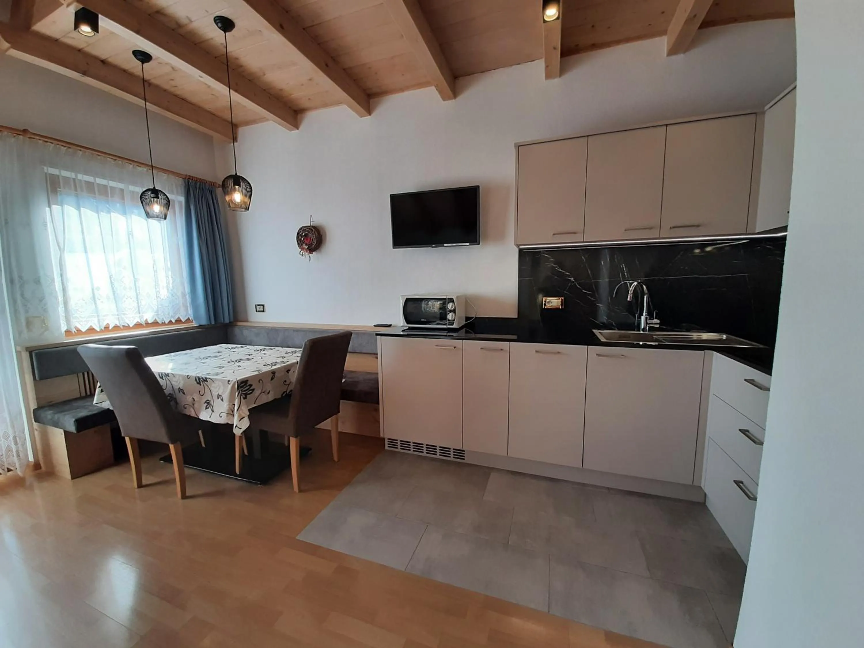Kitchen or kitchenette in Apartments Lasteis