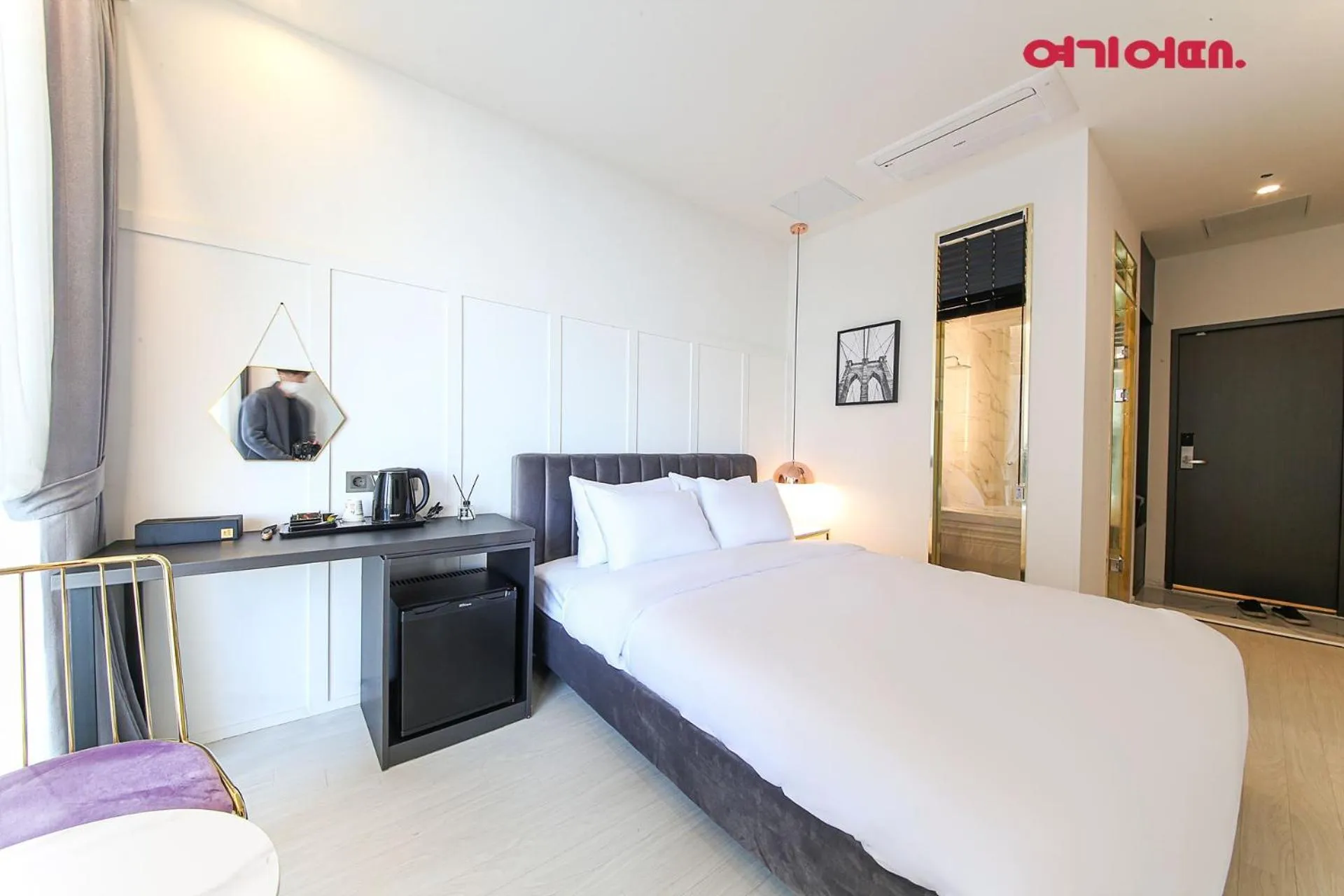 Bed in De Homme Hotel