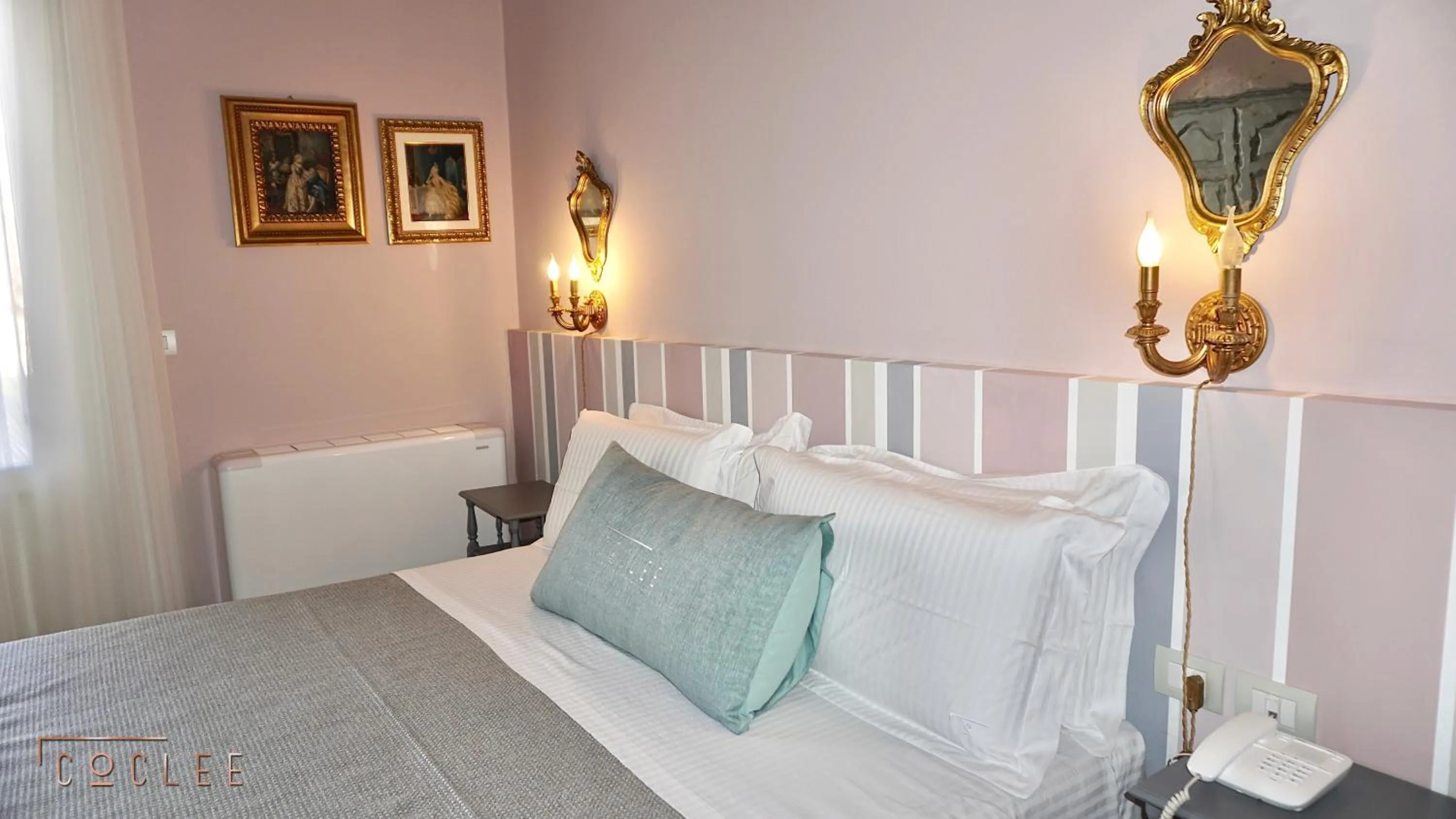 Bedroom in Coclee Suite Palace