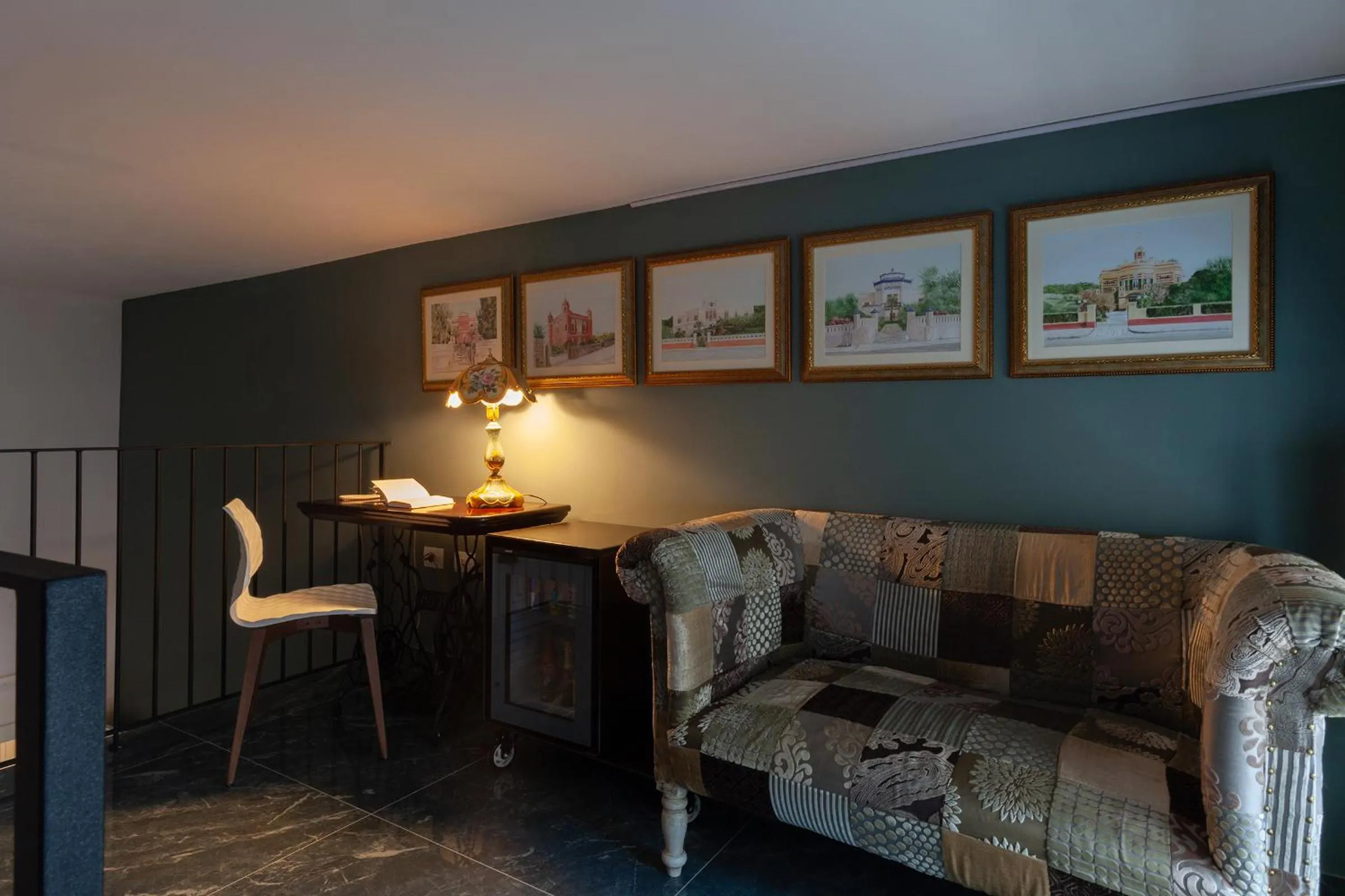 Living room in Coclee Suite Palace