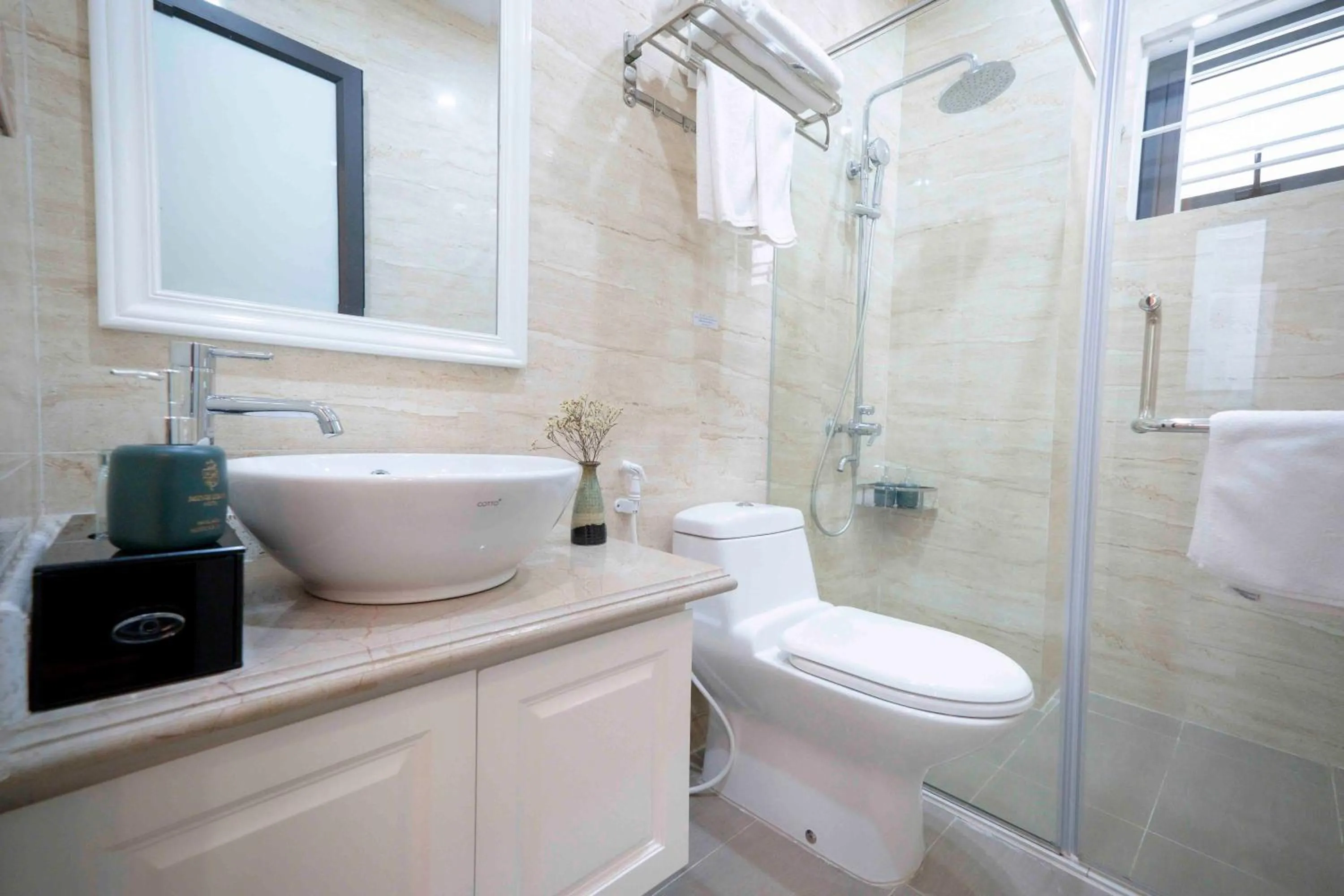 Bathroom in Minh Long Hotel