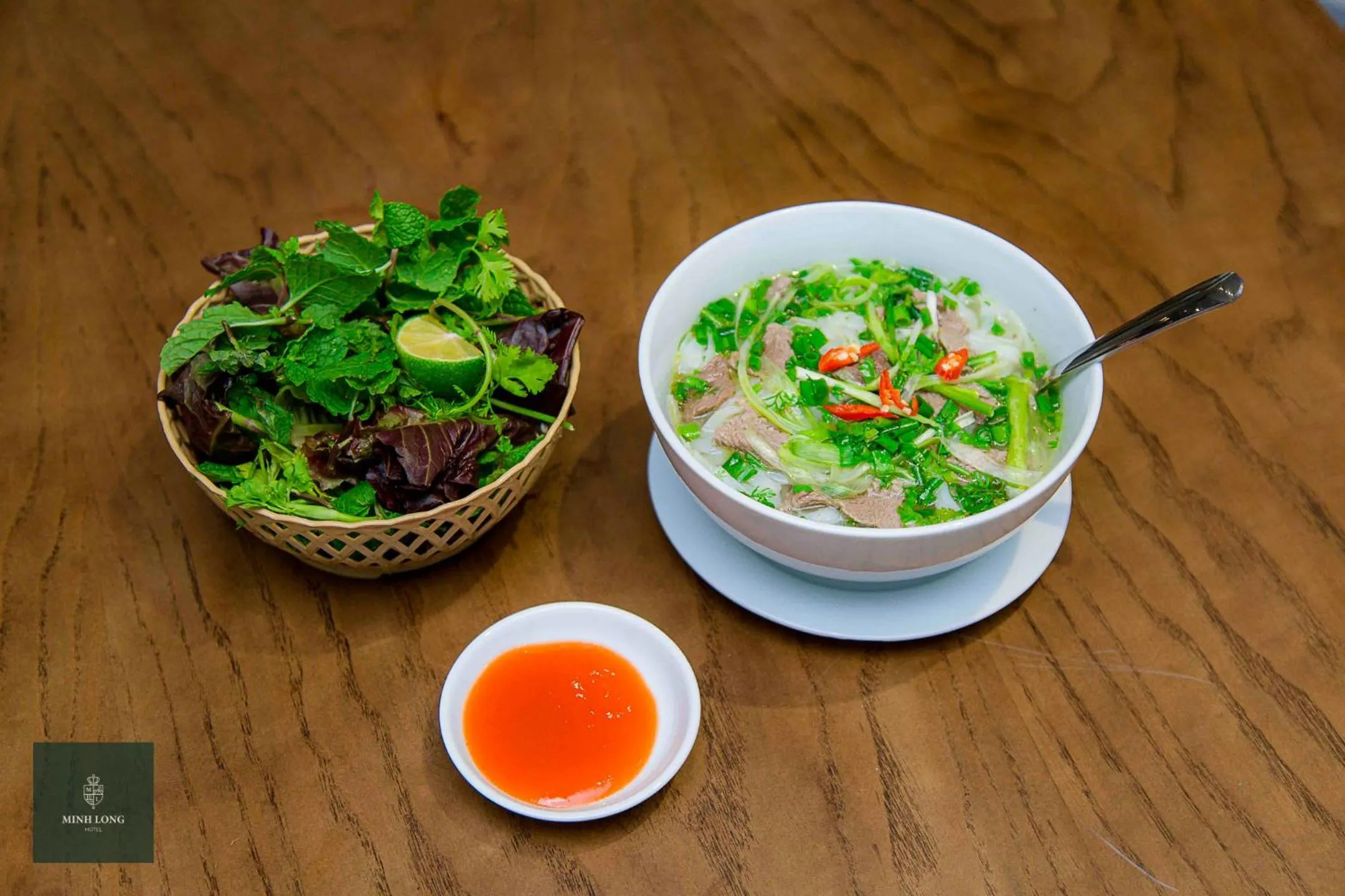 Restaurant/places to eat in Minh Long Hotel