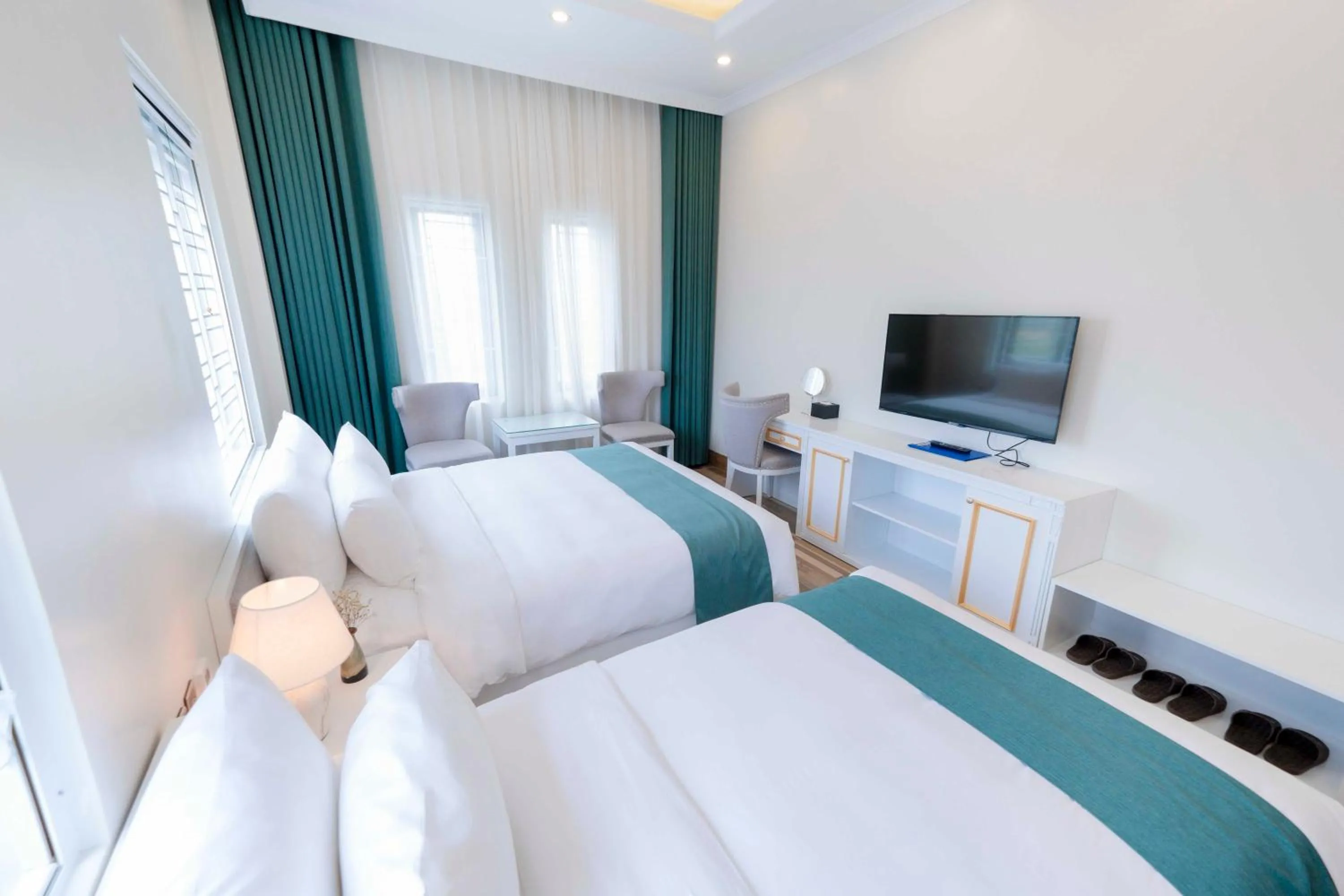 Bed in Minh Long Hotel