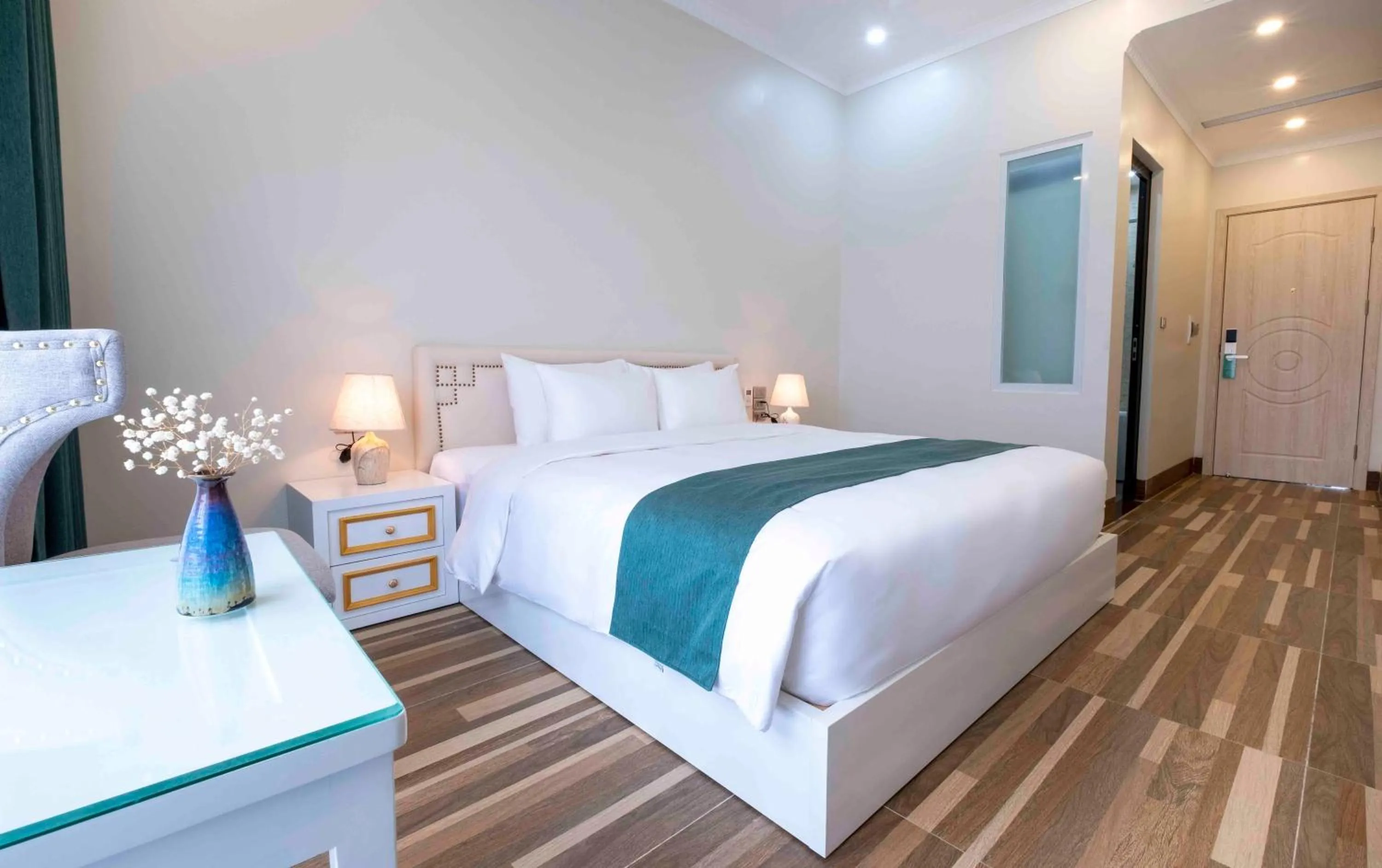 Bed in Minh Long Hotel