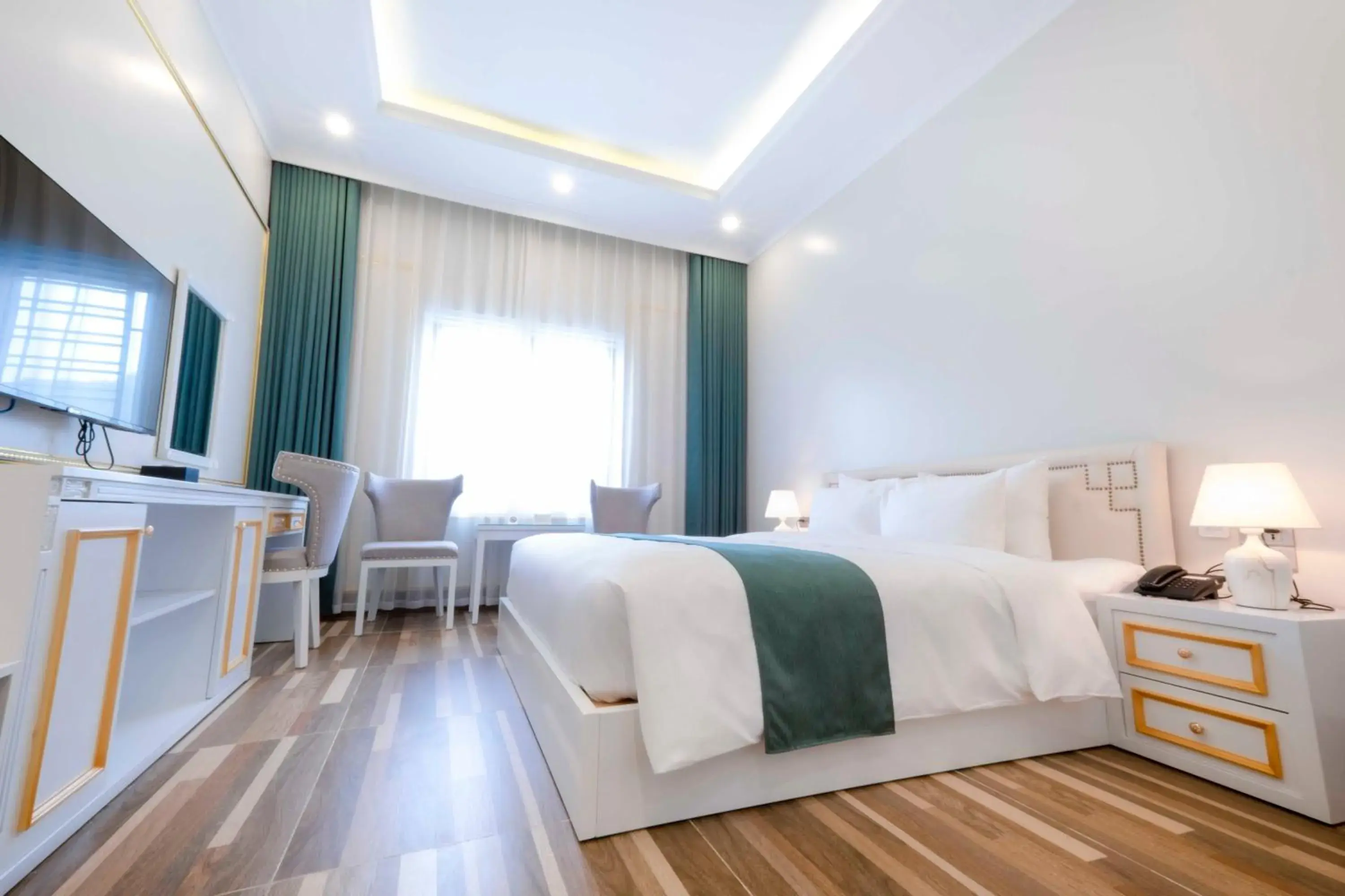 Deluxe Double Room in Minh Long Hotel Deluxe Double Room in Minh Long Hotel