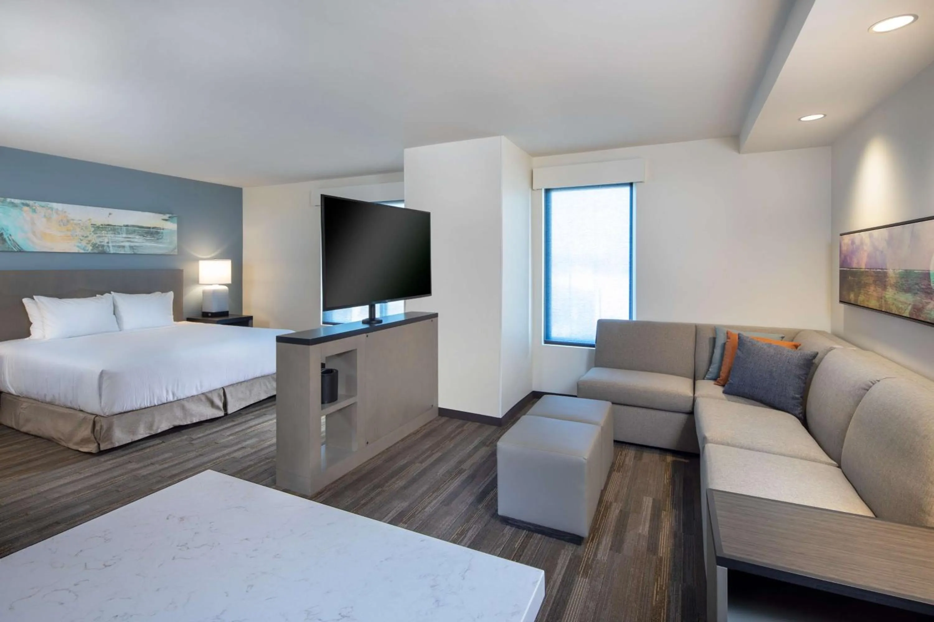 Photo of the whole room, Bed in Hyatt House Lewes Rehoboth Beach